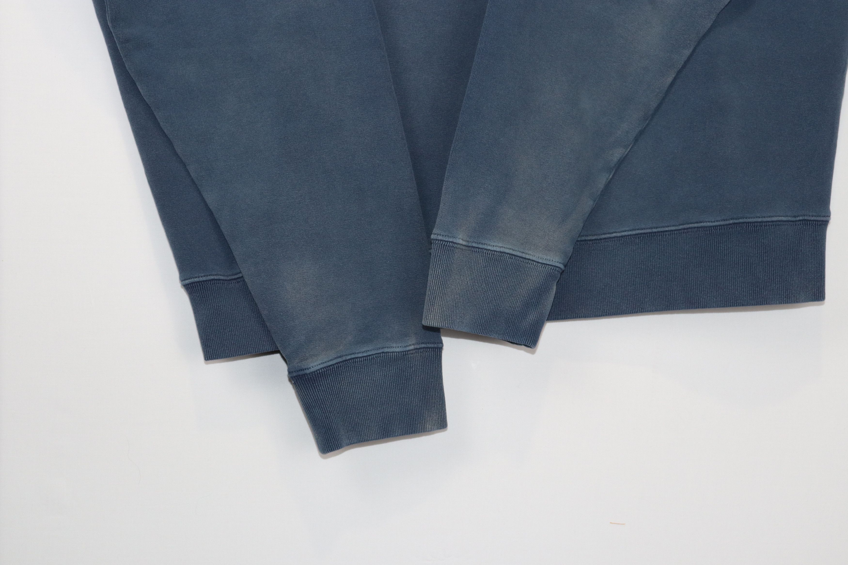 Maison Margiela o1rshd10124 Margiela Wide Neck Logo Sweater in Blue Size US M / EU 48-50 / 2 - 3 Thumbnail