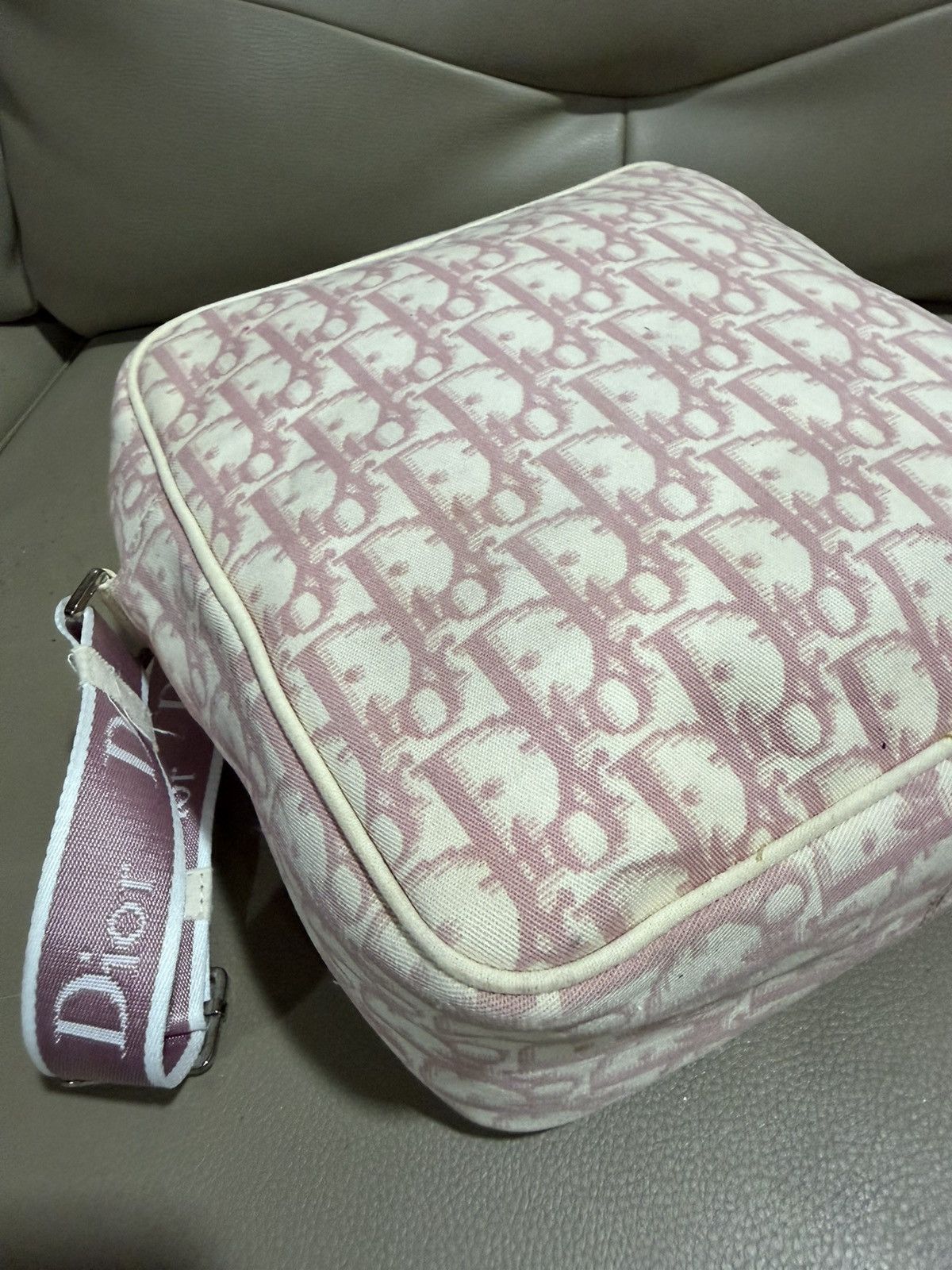 Dior Authentic Christian Dior Trotter Flower Applique Bag Size ONE SIZE - 8 Thumbnail