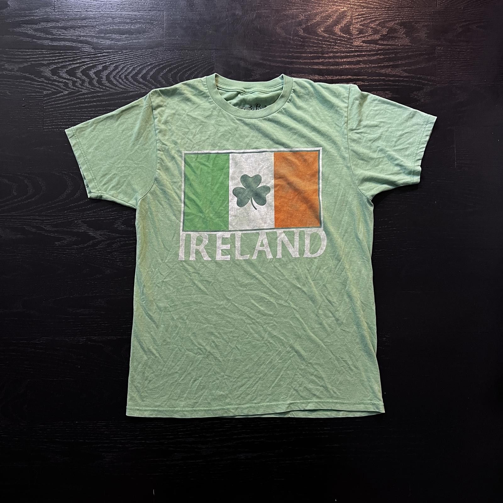 Vintage Vintage Ireland Irish Flag Tee Shirt Green Size US L / EU 52-54 / 3 - 1 Thumbnail