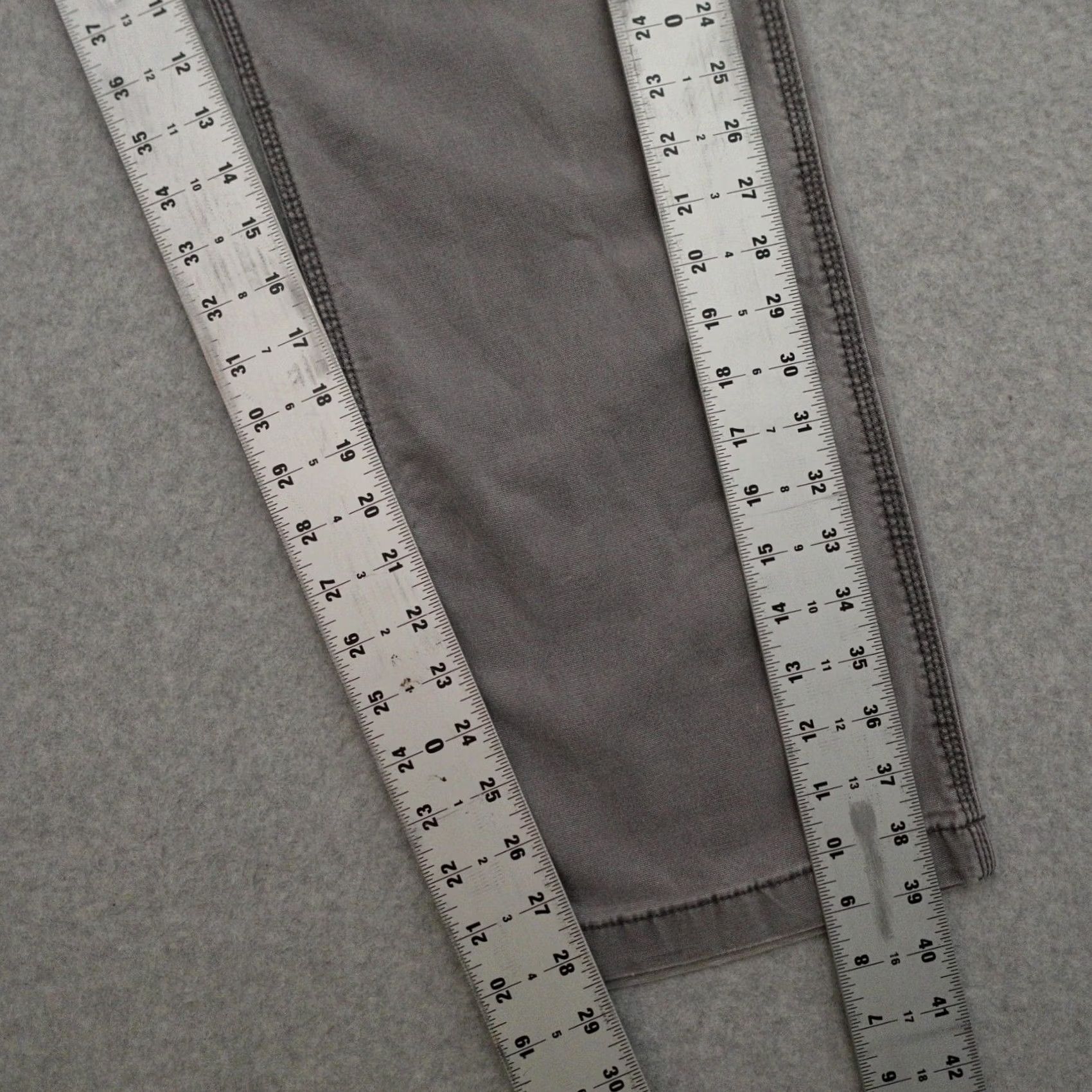 Carhartt Carhartt Pants Mens 38x28 Gray Canvas Carpenter Pants Regular 38 Gray Men Size 38x28 Carhartt Carpenter Pants Mens Slim Fit (adjust if needed) Size US 38 / EU 54 - 7 Thumbnail