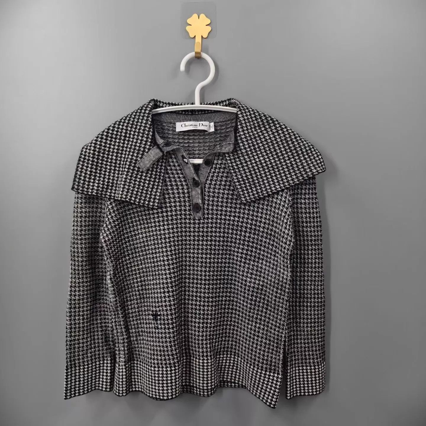 Dior DIOR Houndstooth Bow Collar Short-Sleeve Knit Top 34/99 Size XS / US 0-2 / IT 36-38 - 1 Thumbnail