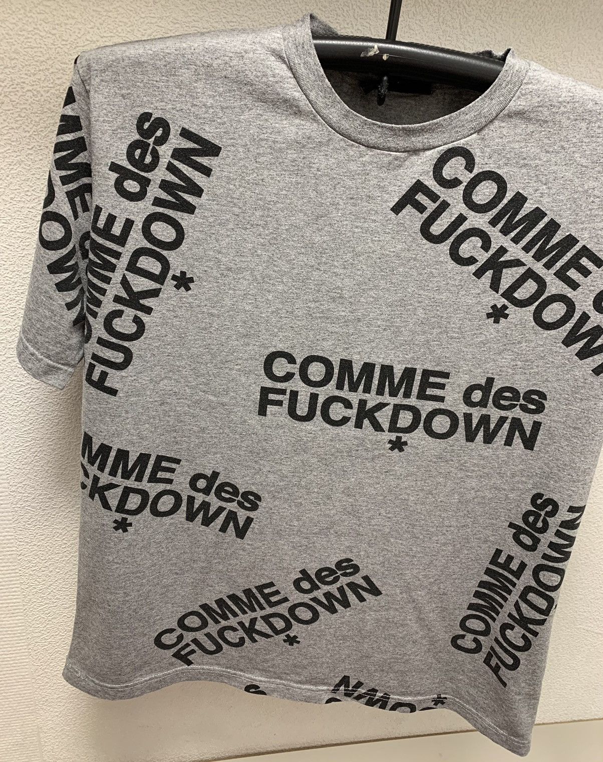 Comme Des Fuck Down Comme des FUCKDOWN monogram grey t-shirt M-L s Size US M / EU 48-50 / 2 - 4 Thumbnail