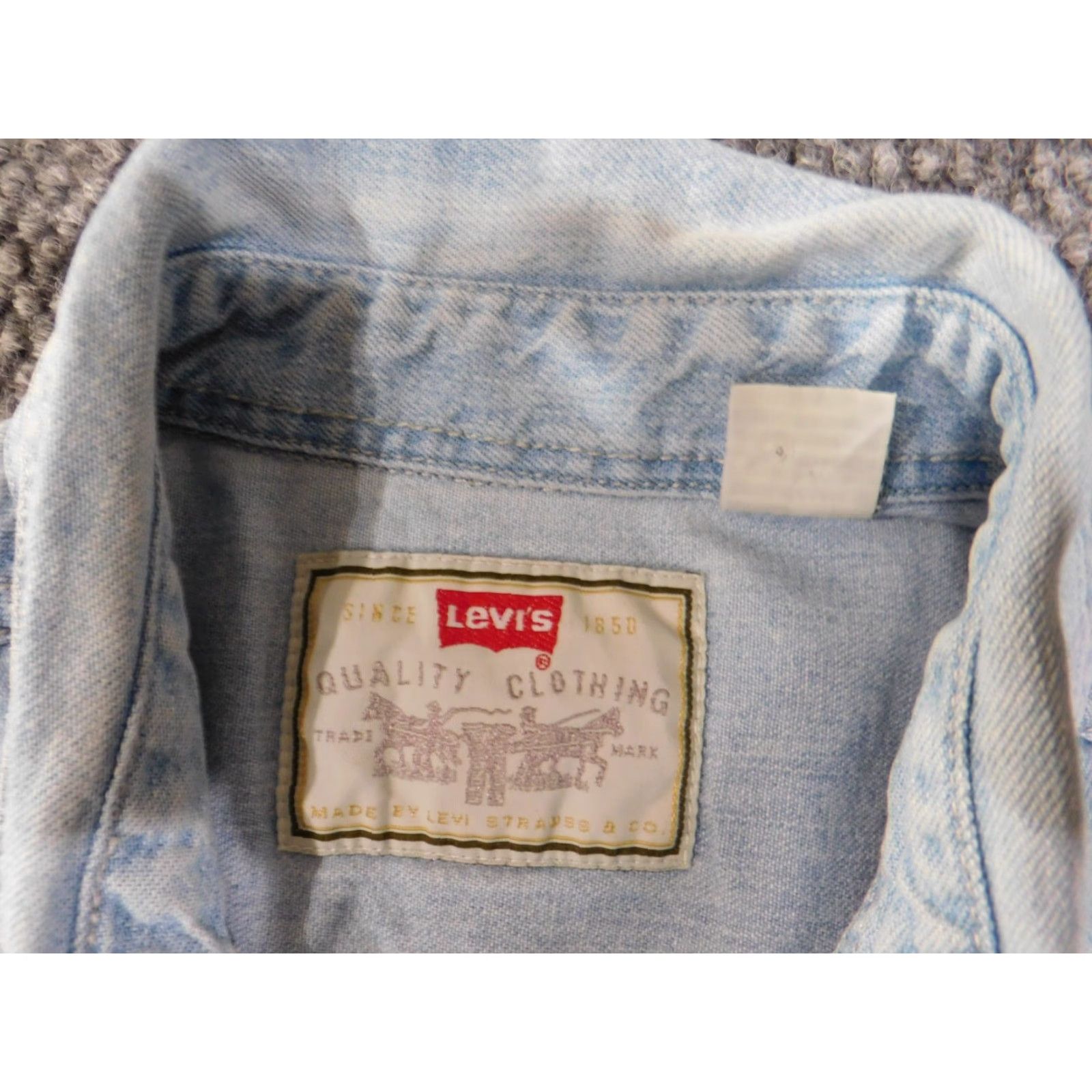 Levi's VINTAGE Levi's Denim Shirt XL Mens Button Up Red Tab Retro Button Up 90s Denim Shirt 90s Mens L Size US XL / EU 56 / 4 - 7 Thumbnail