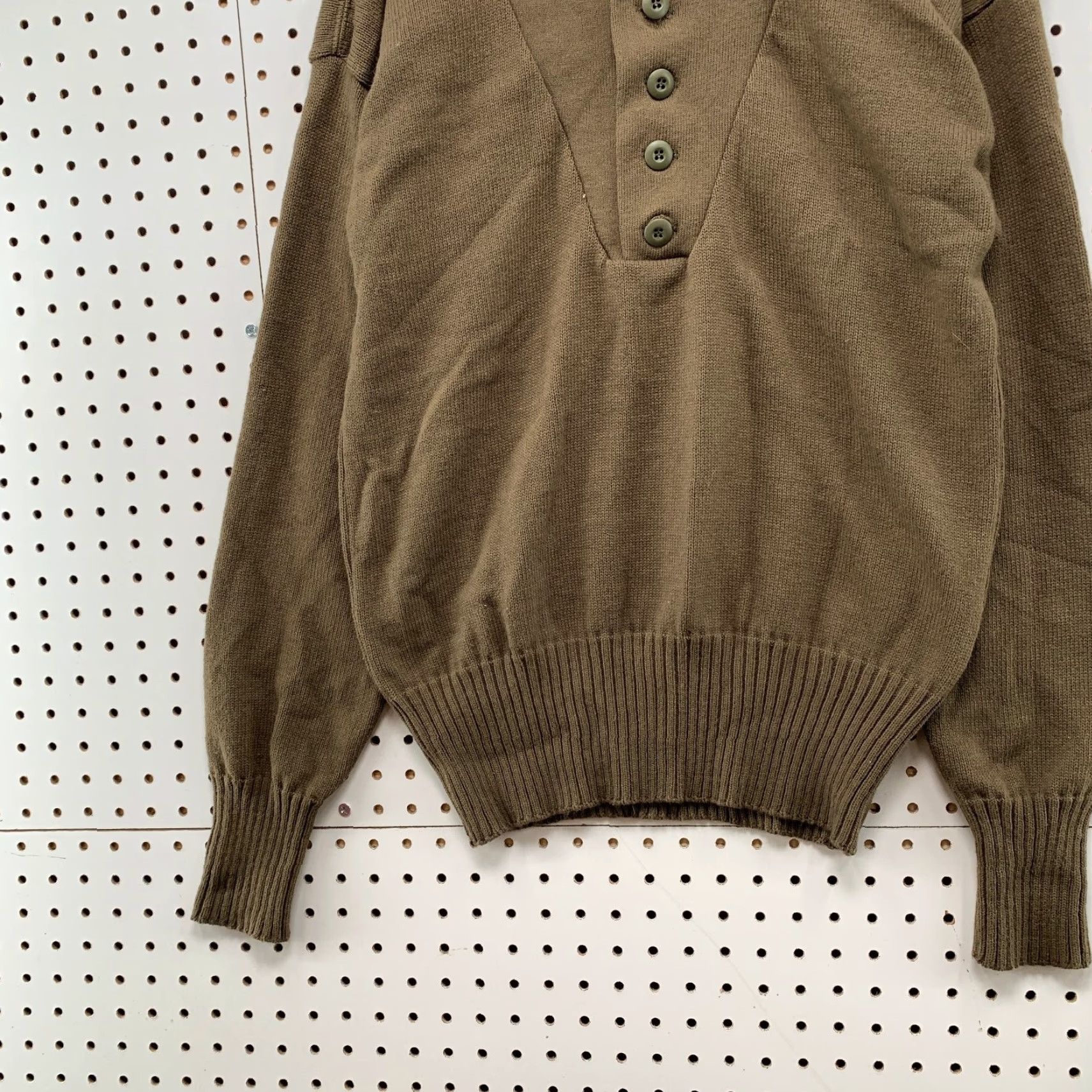 Vintage VINTAGE Military Sweater Shirt Mens L Brown Acrylic Henley Winter Knitts Mitts Knits Size US L / EU 52-54 / 3 - 5 Thumbnail