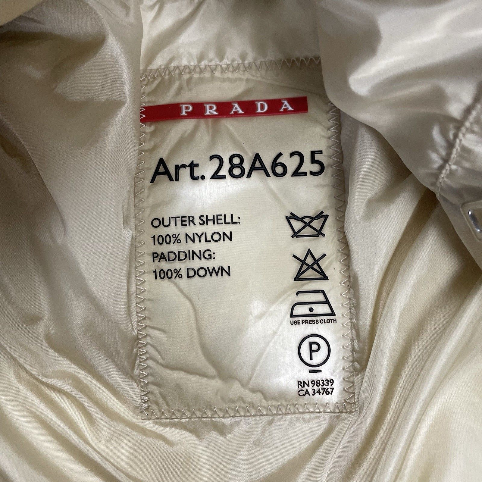Prada Vintage Prada Sport Down Puffer Jacket Beige 44 UK10 Size M / US 6-8 / IT 42-44 - 12 Thumbnail