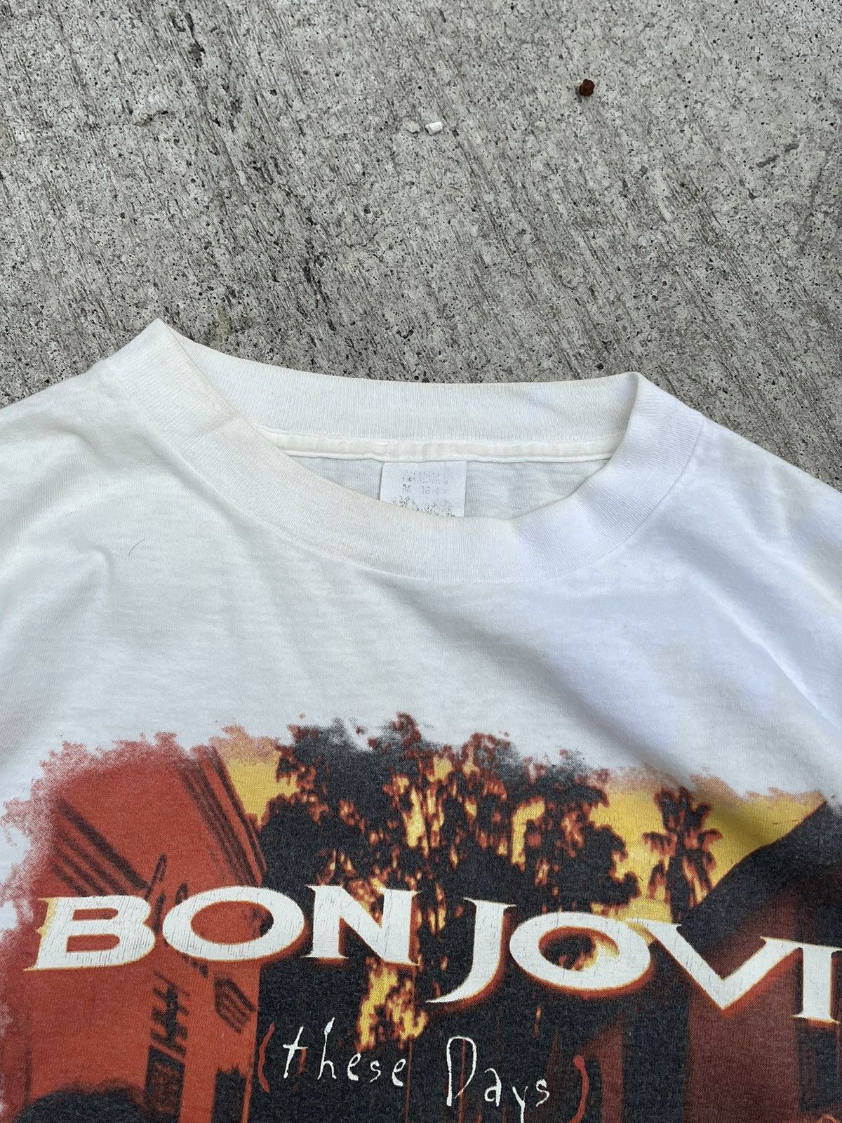 Band Tees × Bon Jovi × Vintage Vintage 90's Bon Jovi These Days Japan Tour Size US M / EU 48-50 / 2 - 9 Thumbnail