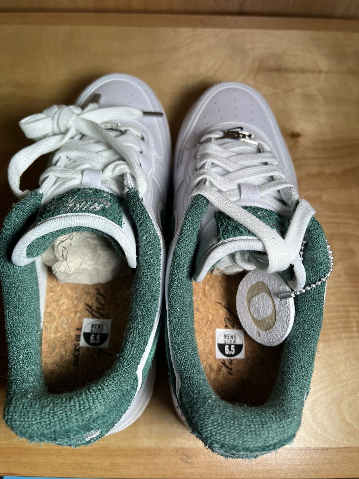 Nike Size 6.5 - AF1 Oregon PE Size US 6.5 / EU 39-40 - 8 Thumbnail