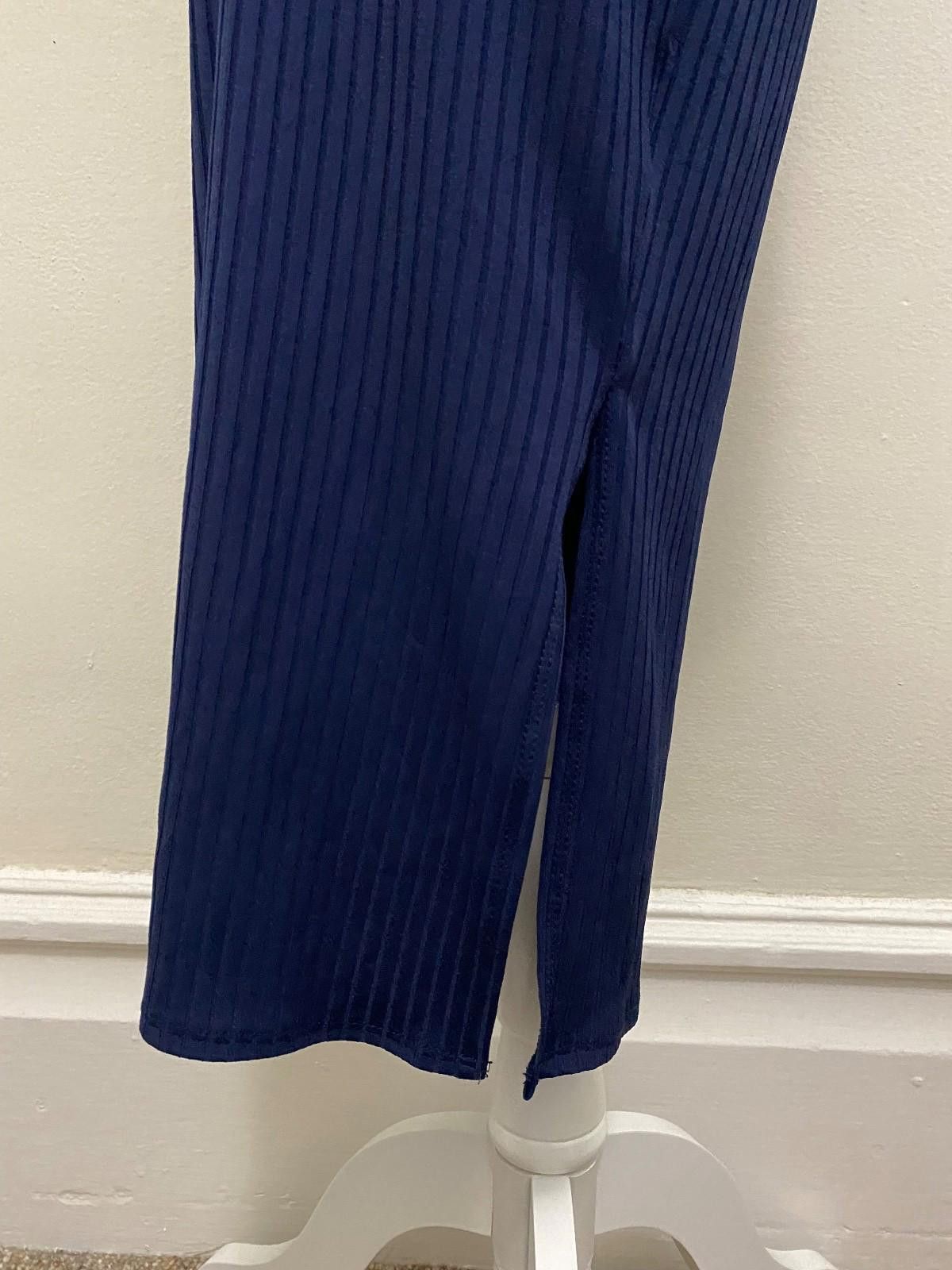 Other FLOUNCE CLUB Knit Mockneck Midi Dress with Side Slit (SMALL) Size S / US 4 / IT 40 - 5 Thumbnail