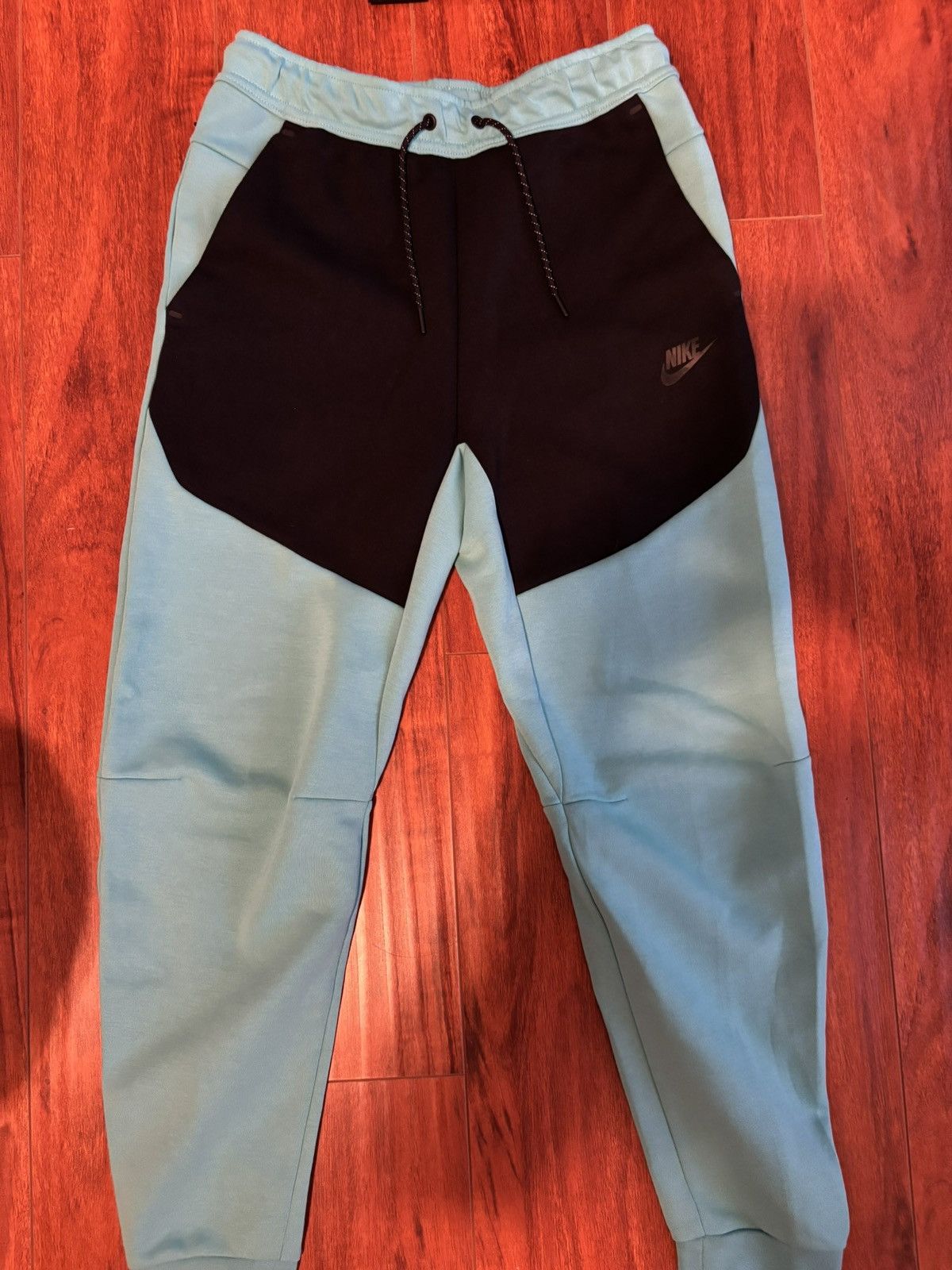 Nike Tiffany Nike Tech Pants Size US 31 - 1 Thumbnail