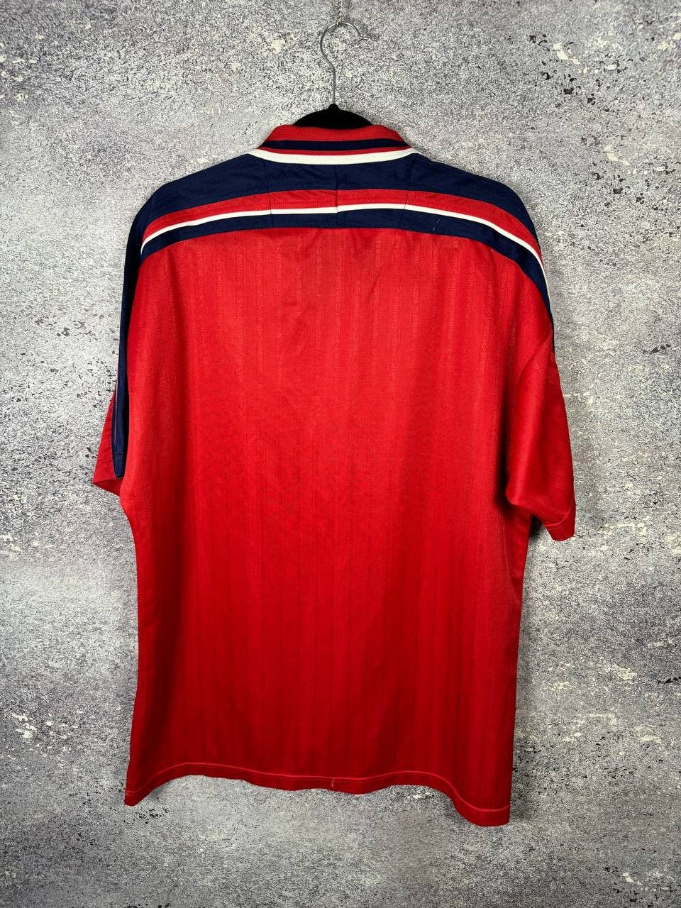Umbro 90's England National Team 1992 Umbro Soccer Jersey Size US XL / EU 56 / 4 - 13 Thumbnail
