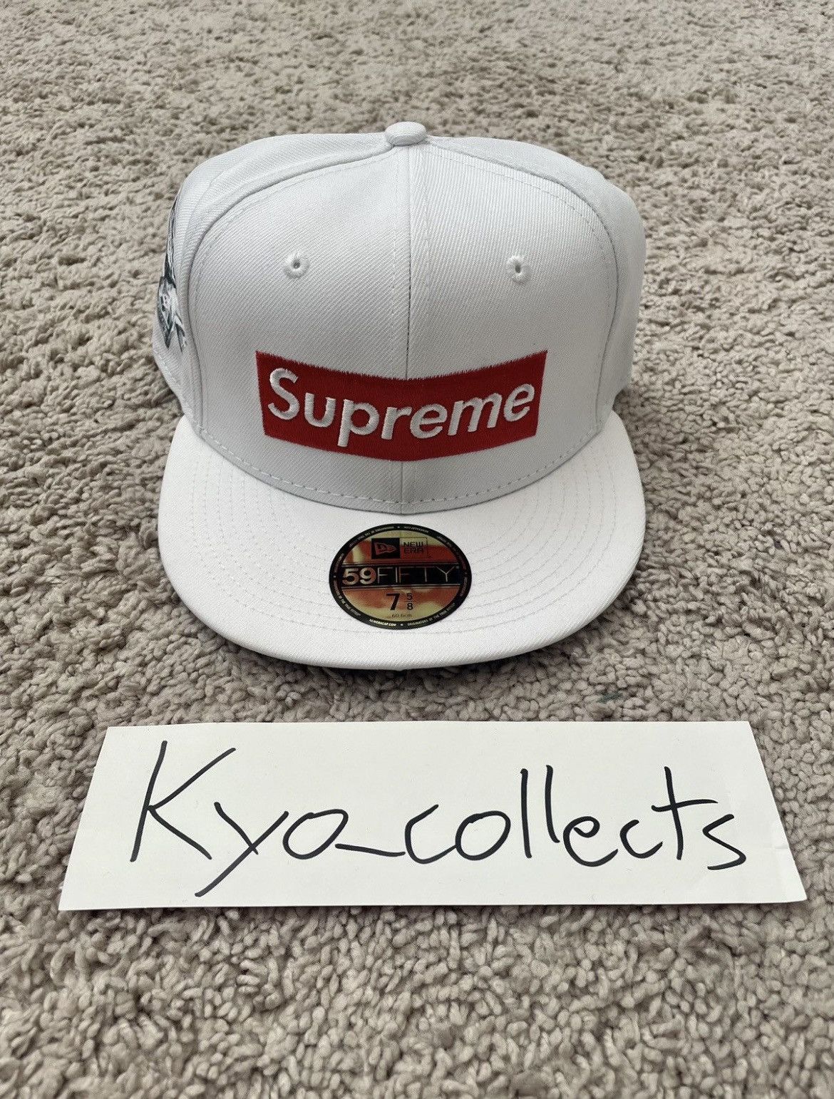 New Era × Supreme Money Box Logo New Era Size ONE SIZE - 4 Thumbnail