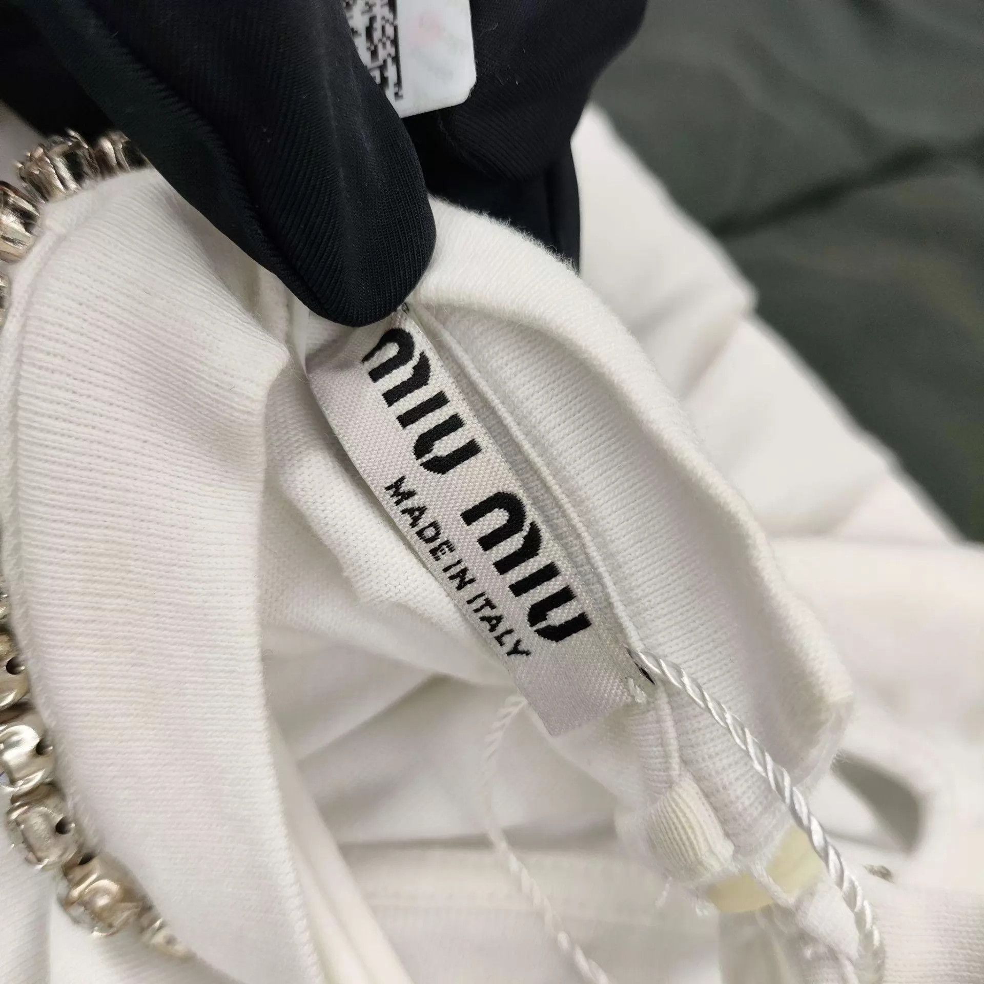 Miu Miu Miu Miu Crystal Long Sleeve White XS Size XS / US 0-2 / IT 36-38 - 4 Thumbnail