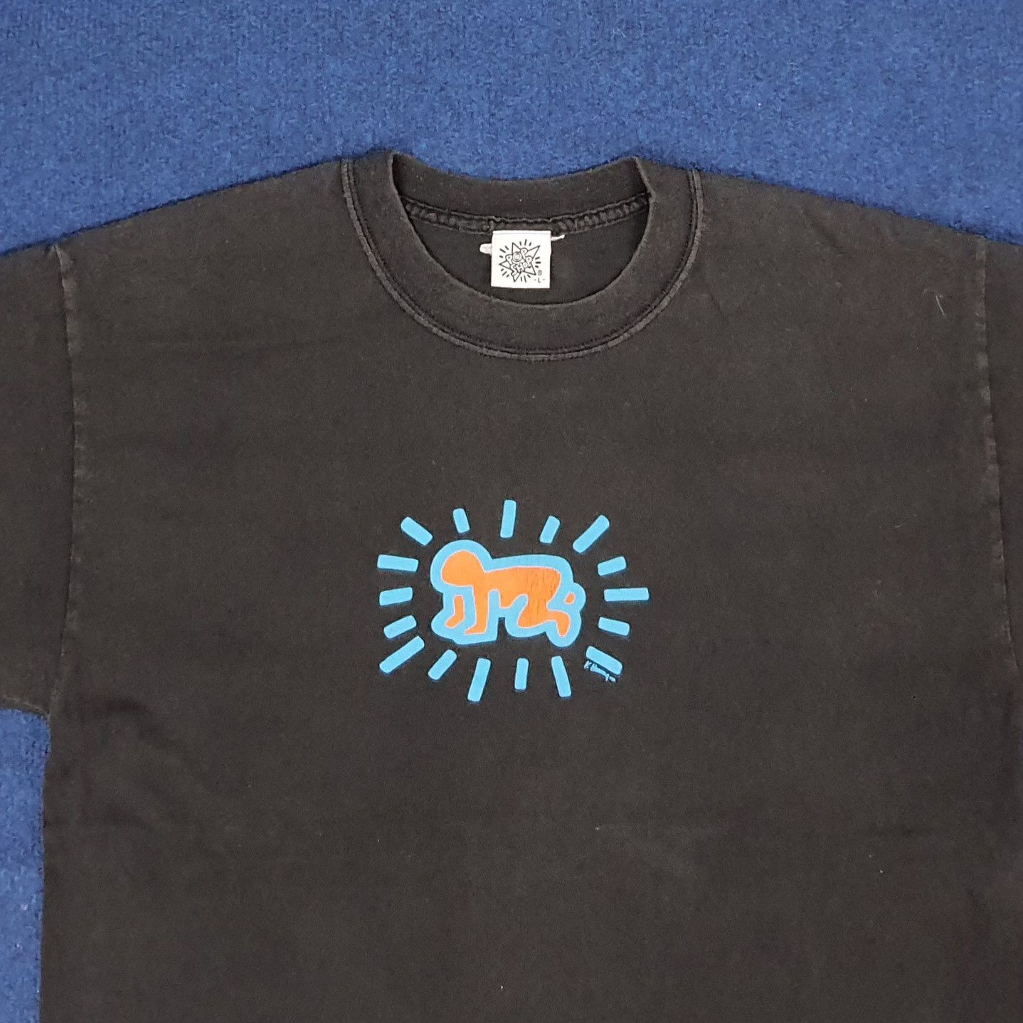 Vintage Keith Haring Streetwear Skate Tshirt C223N25
