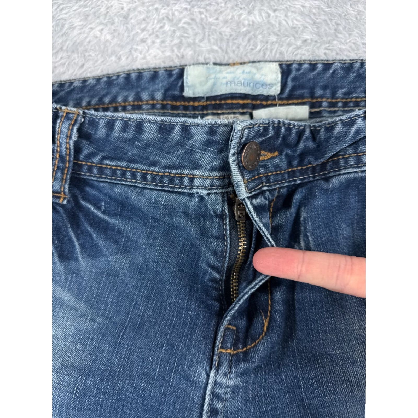Vintage Maurices Jeans Womens 34x32 Blue Denim Cotton Mid Flared Distressed 15 Regular 5-Pocket Design Distressed Stretch Vintage: No Mens? Size 36" / US 14 / IT 50 - 5 Thumbnail