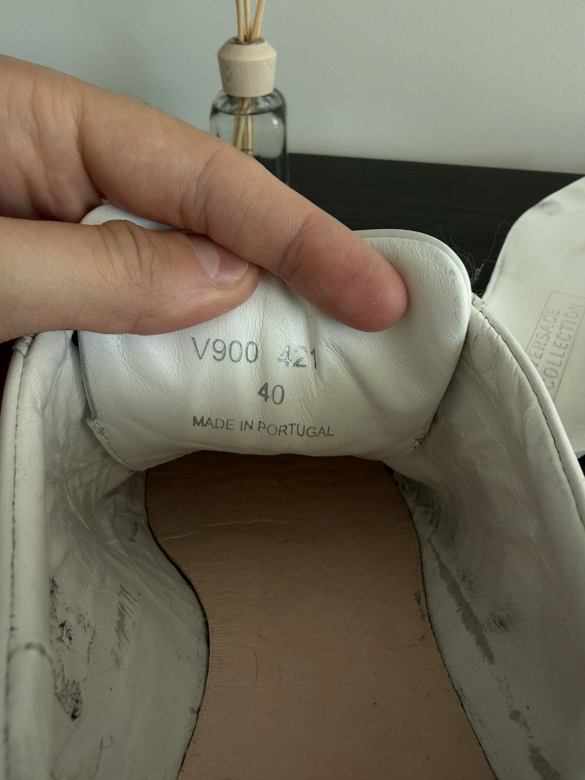 Versace VERSACE COLLECTION Baskets Blanc Pour Homme lace-up shoes Size US 7 / EU 40 - 22 Thumbnail