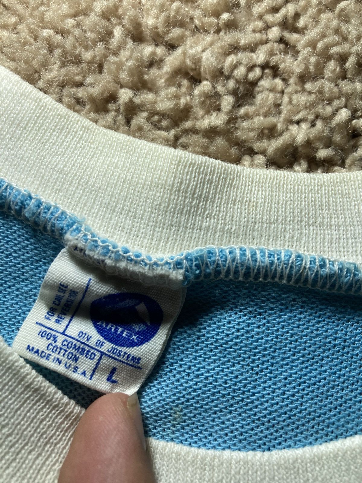 Peanuts 80s Artex Snoopy Cheers Middlesex College Top Athletic Baby Size US L / EU 52-54 / 3 - 4 Thumbnail