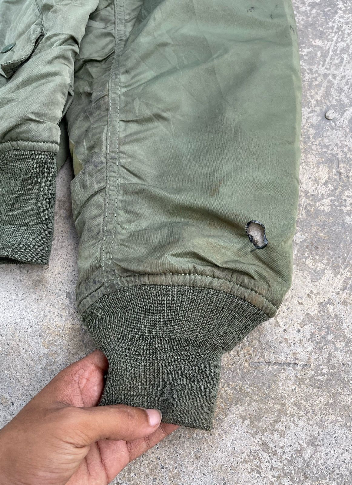 Alpha Industries 🔥Vintage Alpha Industries Ma-1 Flight Bomber Jacket Size US M / EU 48-50 / 2 - 12 Thumbnail