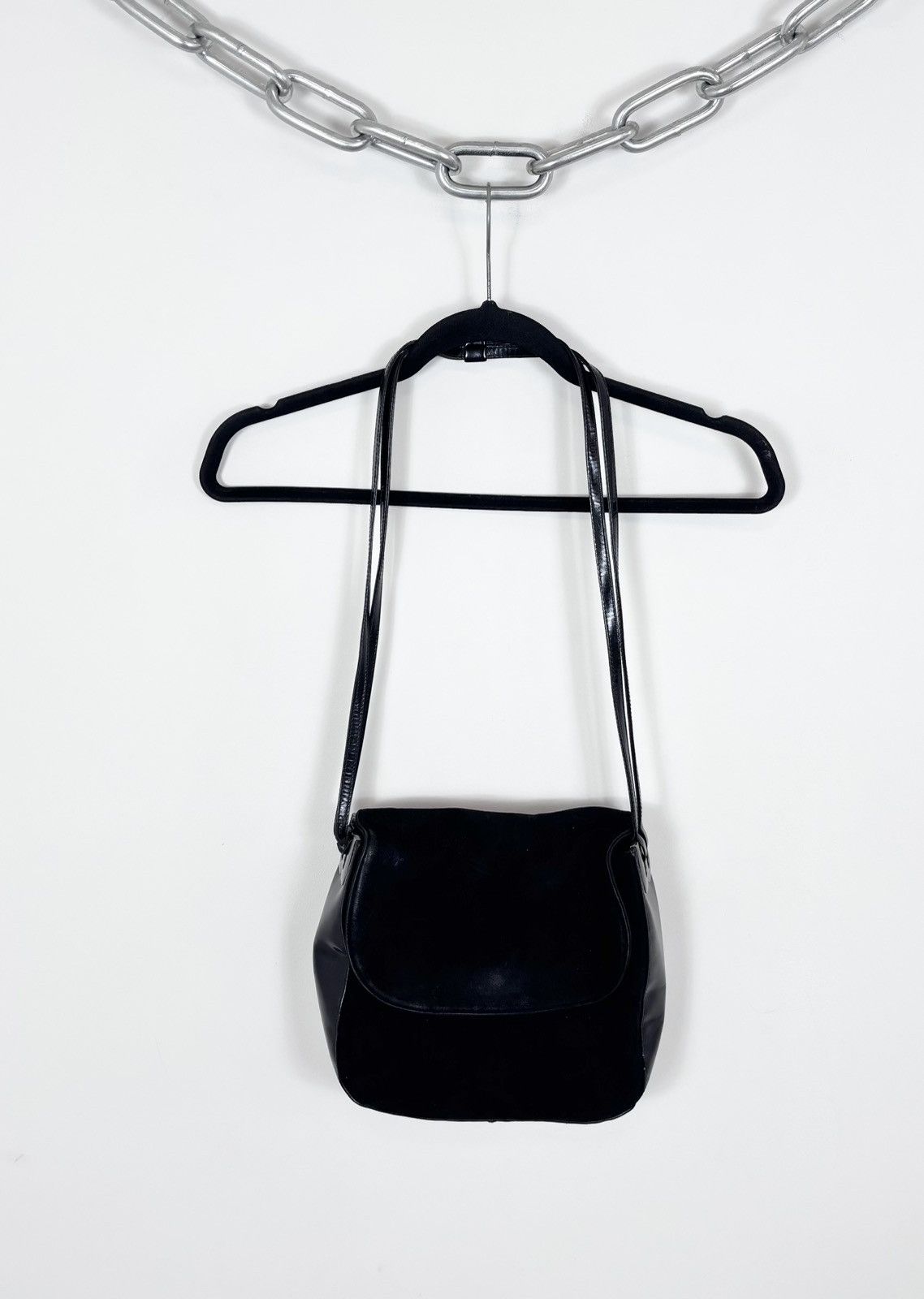Bally Bally Black Suede Patent Leather Shoulder Bag Size ONE SIZE - 1 Thumbnail