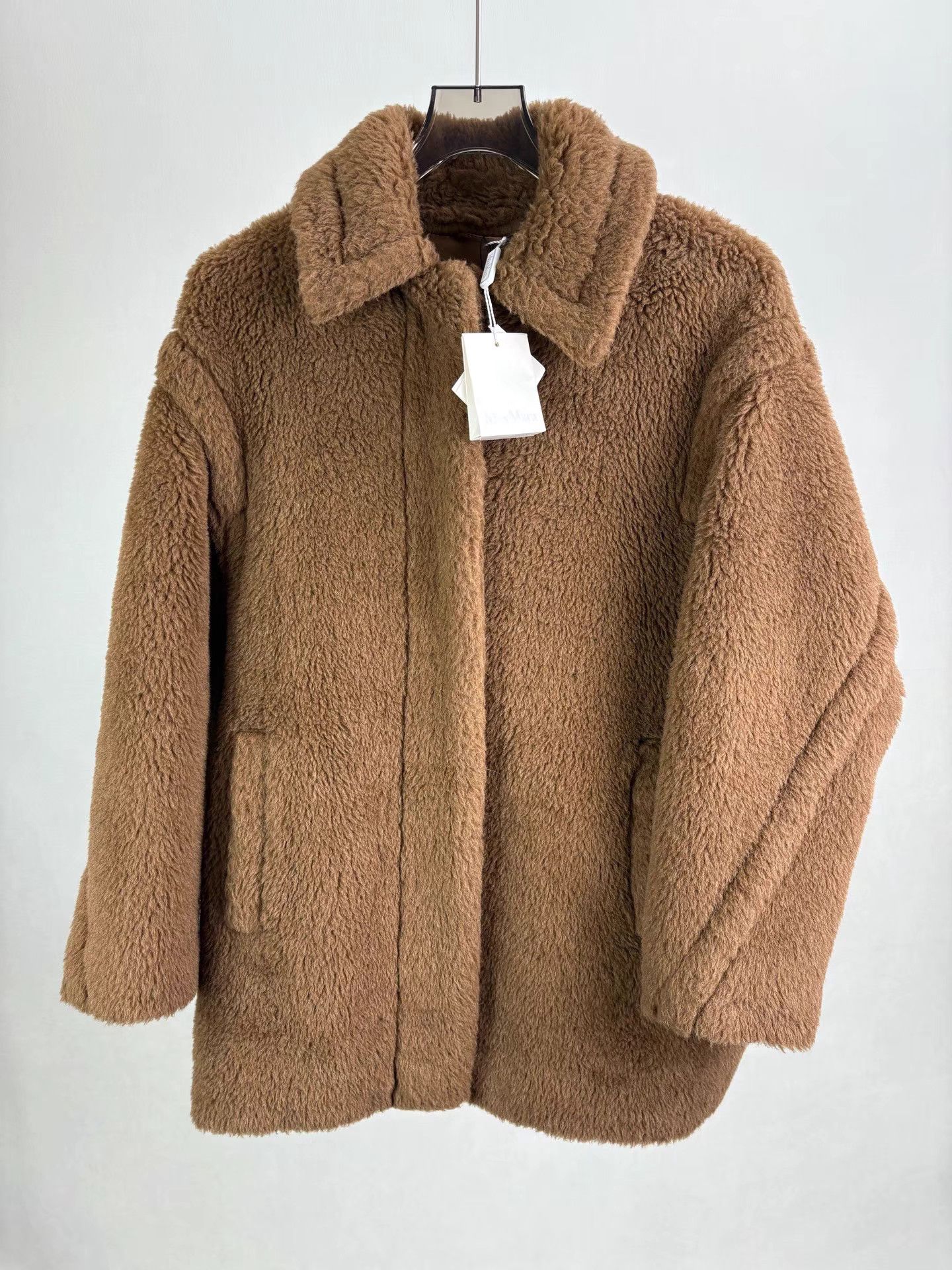 Max Mara MAXMARA VIALE Short Teddy Coat Size XS / US 0-2 / IT 36-38 - 1 Thumbnail