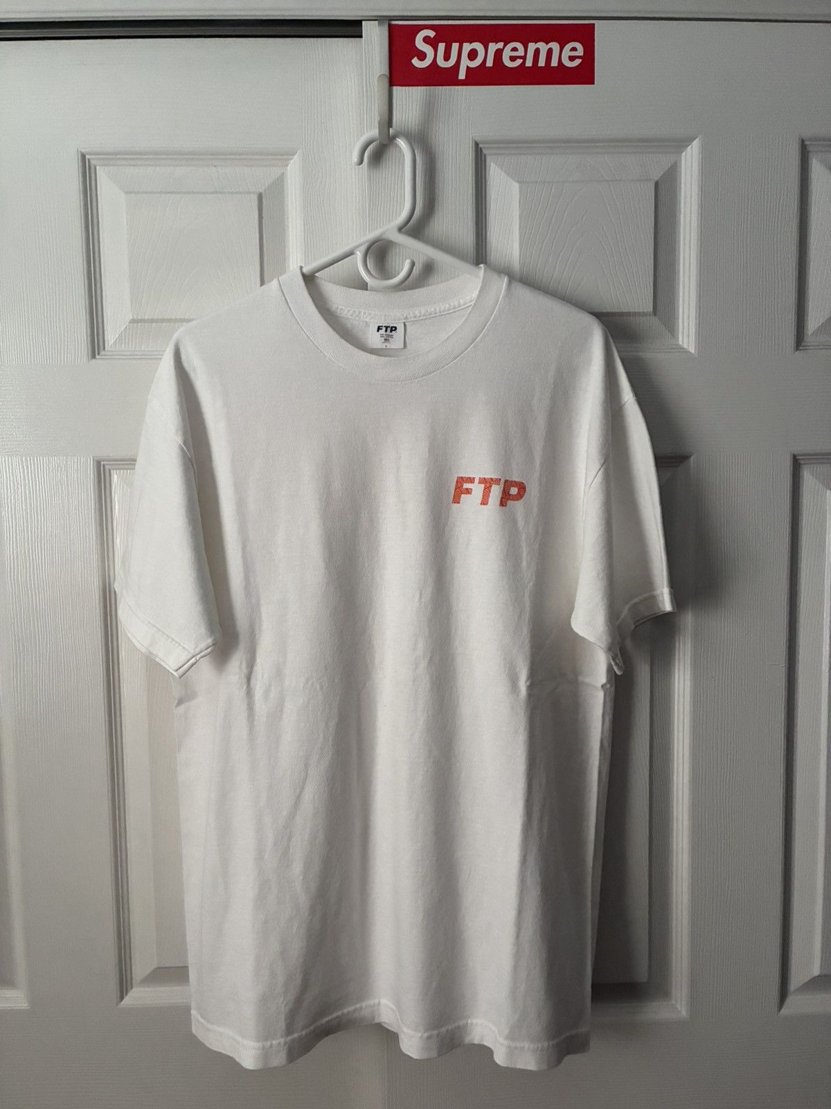 FTP x FOULPLAY LOGO TEE SIZE L