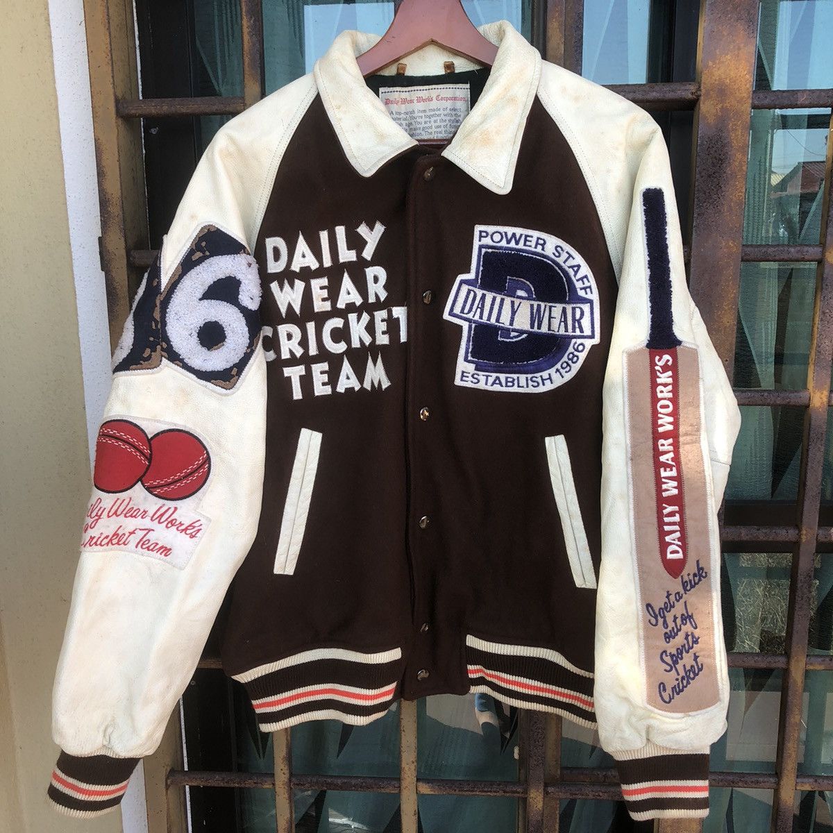 Sports Specialties Daily Wear Cricket Team Varsity Leather Sleeve Jacket Size US L / EU 52-54 / 3 - 2 Thumbnail
