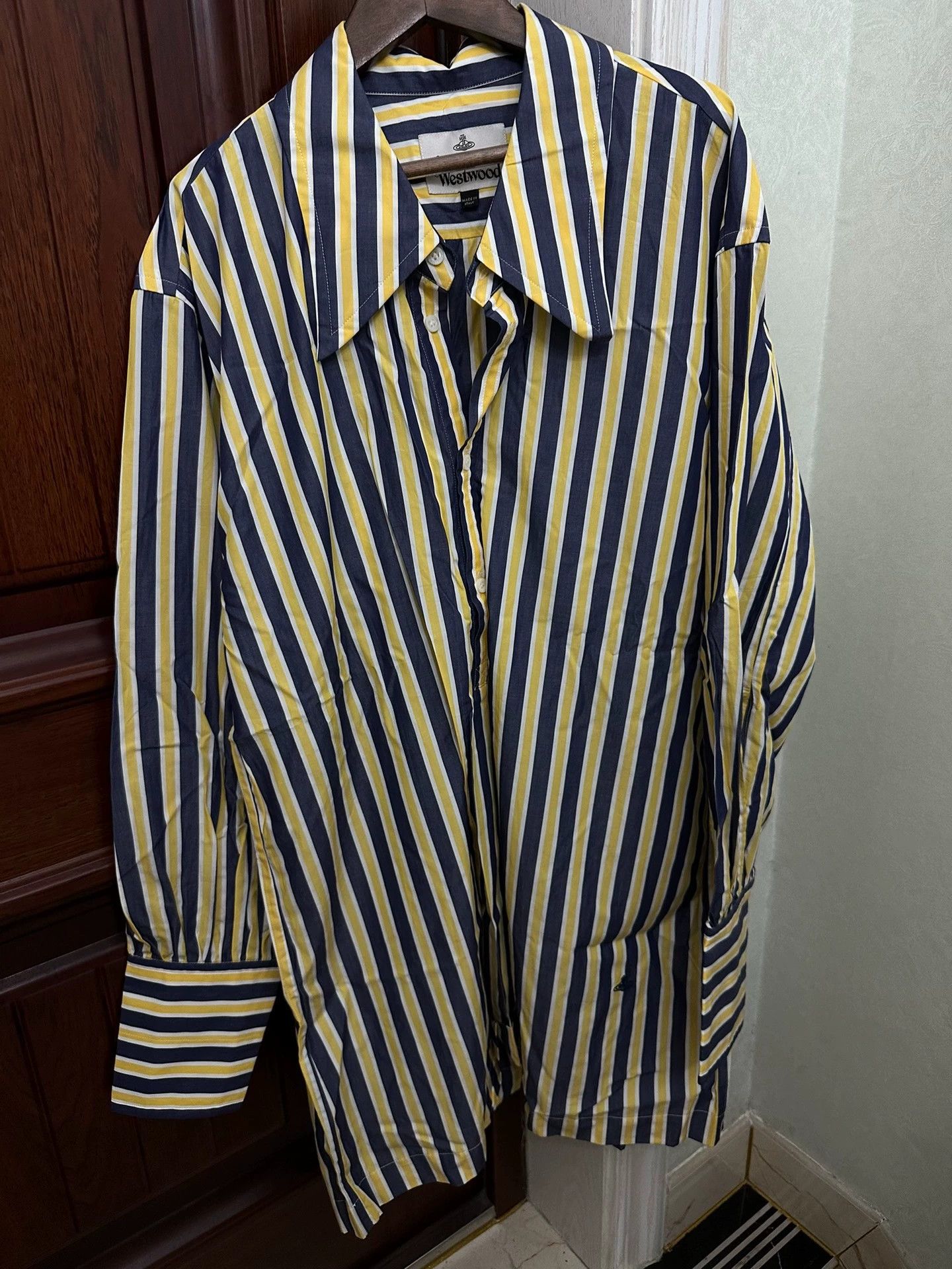 Vivienne Westwood Vivienne Westwood men's long shirt stunning color worn Size US S / EU 44-46 / 1 - 3 Thumbnail
