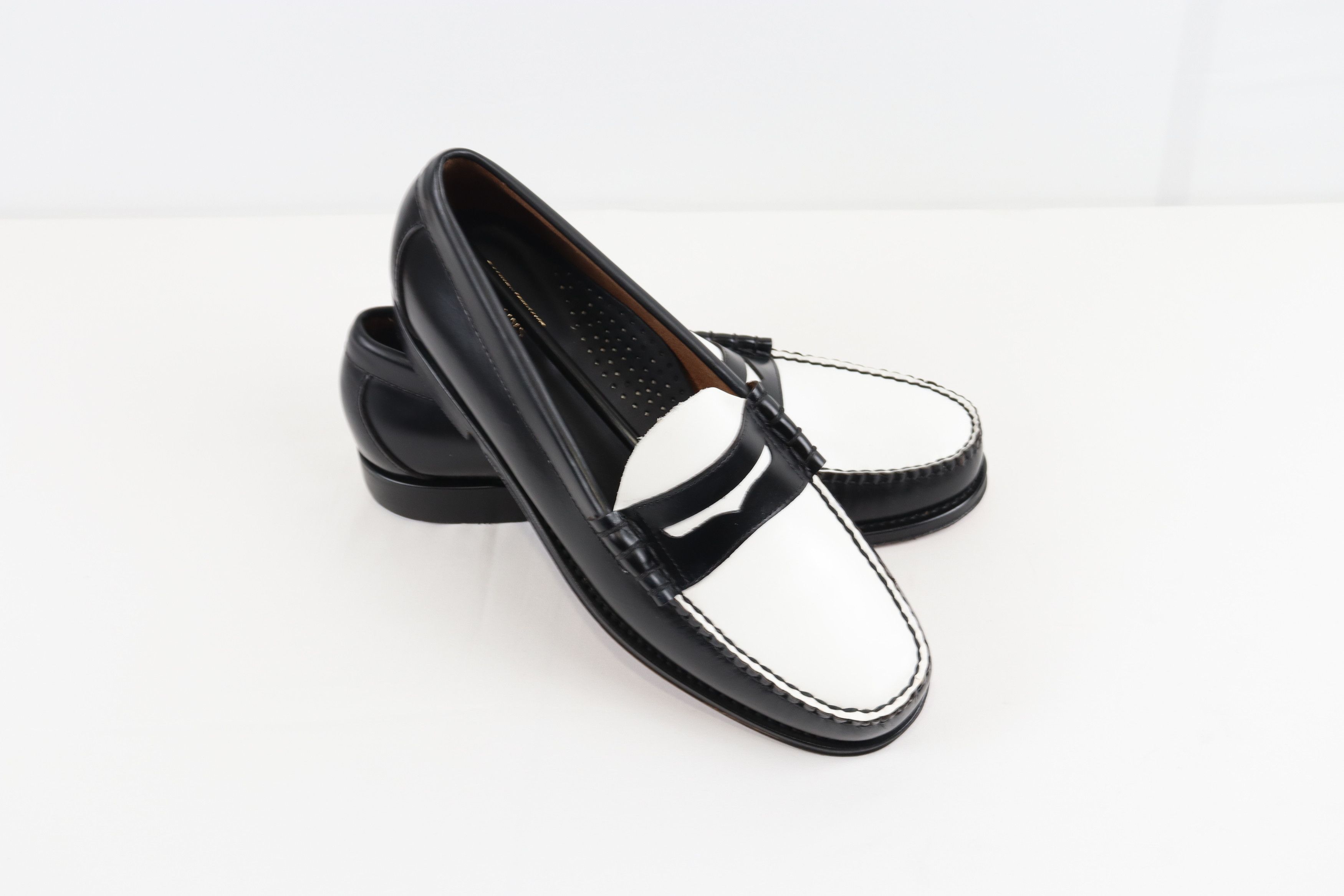 G.H. Bass & Co. o1rshd Weejun Larson Penny Moccasins in Black / White Size US 11.5 / EU 44-45 - 11 Thumbnail