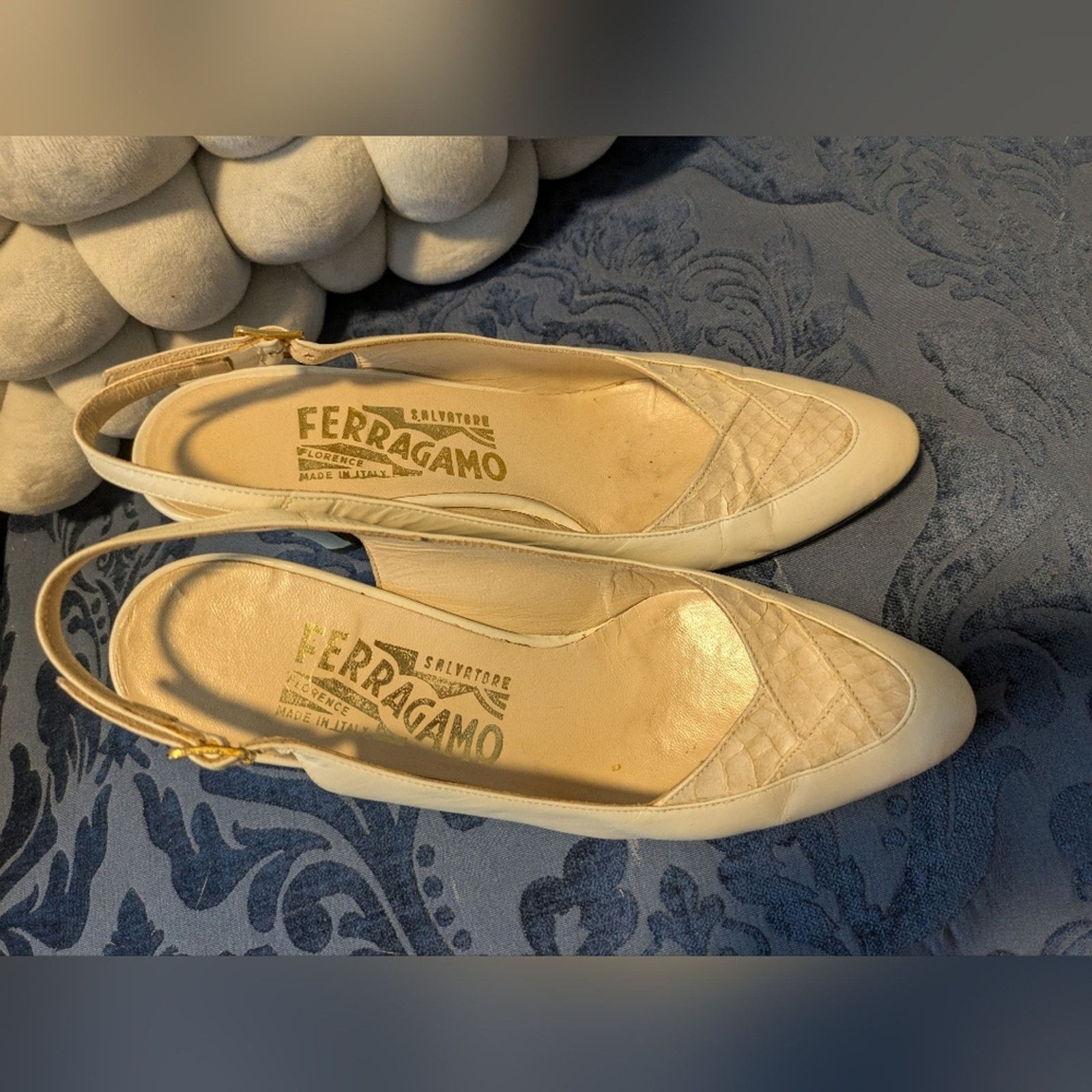 Salvatore Ferragamo Vintage Salvatore Ferragamo Slingback Cream Heels Size 5 Size US 5 / IT 35 - 6 Thumbnail
