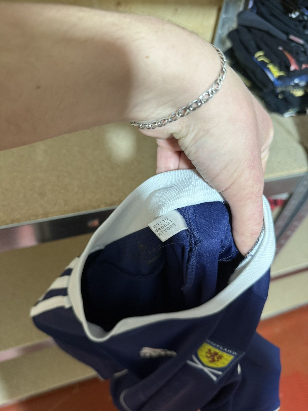 Adidas × Vintage Vintage Adidas Scotland 2010 2011 Home Soccer Jersey Size US S / EU 44-46 / 1 - 8 Thumbnail