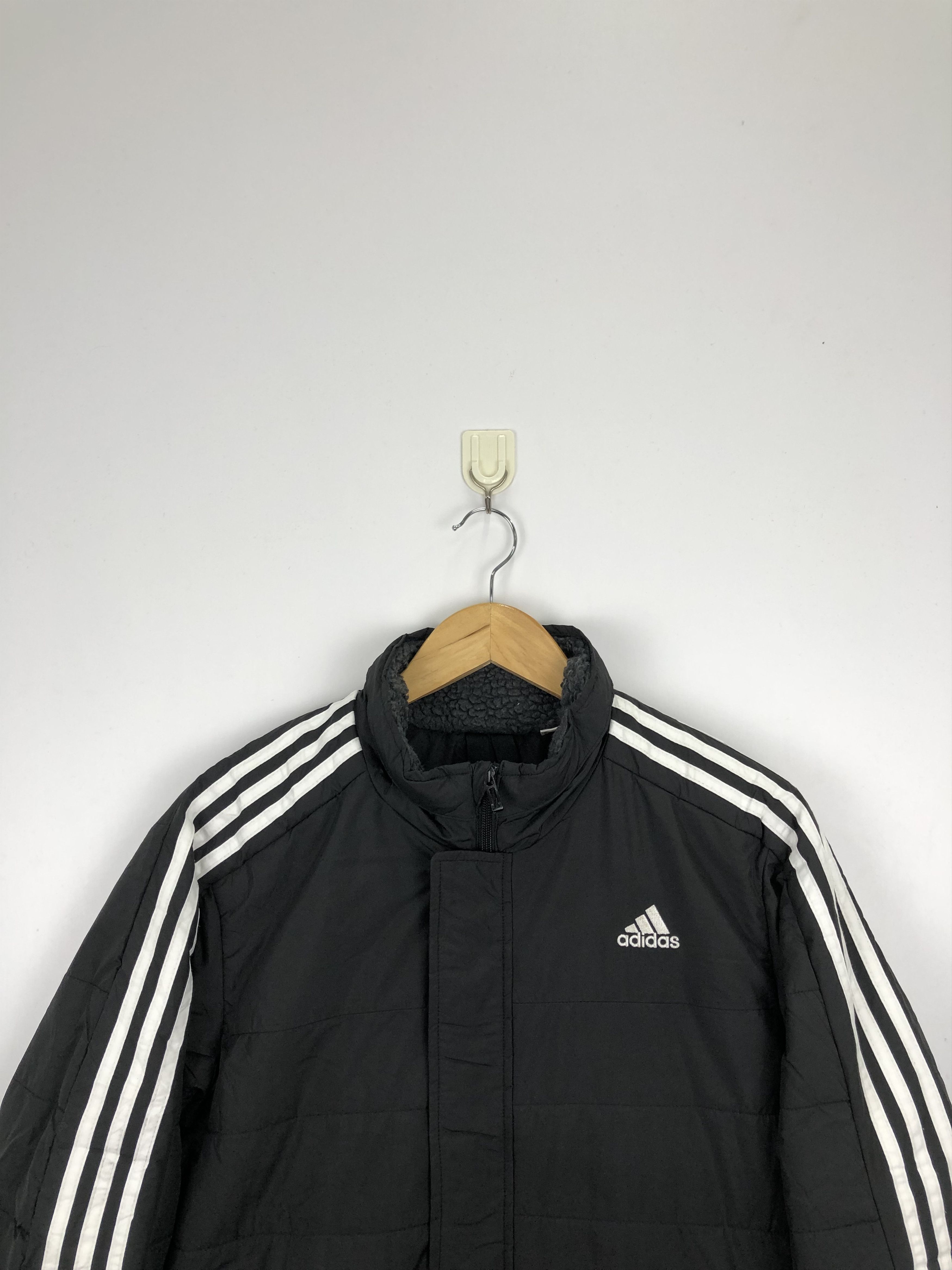 Adidas Vintage Adidas Long Puffer Big Logo Jacket Black J0688 Size US M / EU 48-50 / 2 - 2 Thumbnail