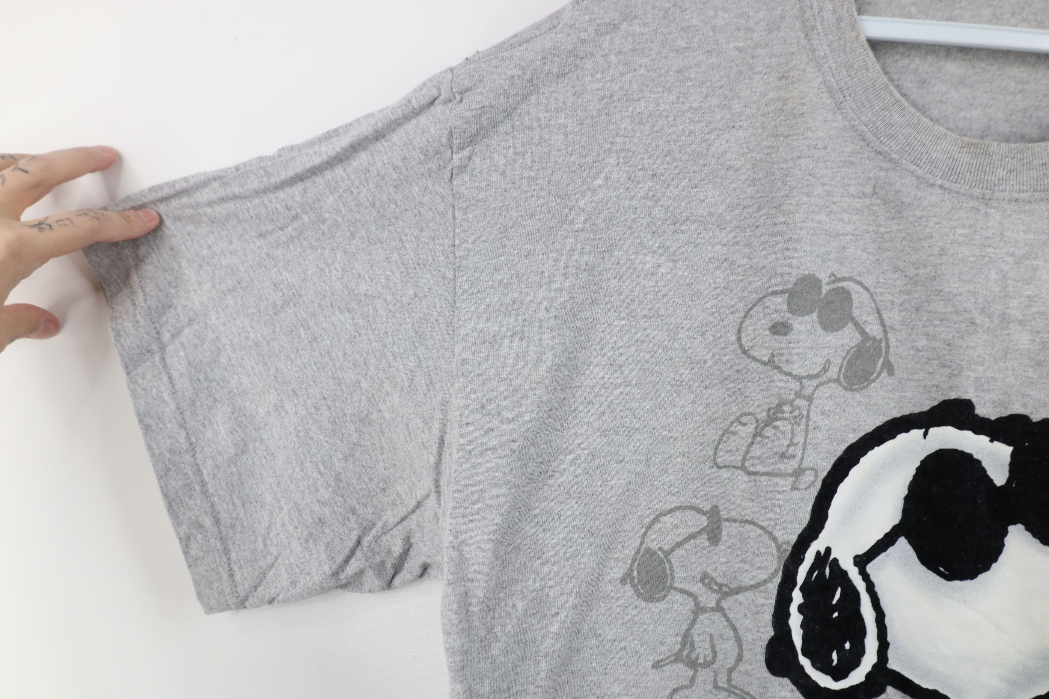 Vintage Vintage 90s Y2K Peanuts Charlie Brown Joe Cool T-Shirt Gray Size US XL / EU 56 / 4 - 7 Thumbnail