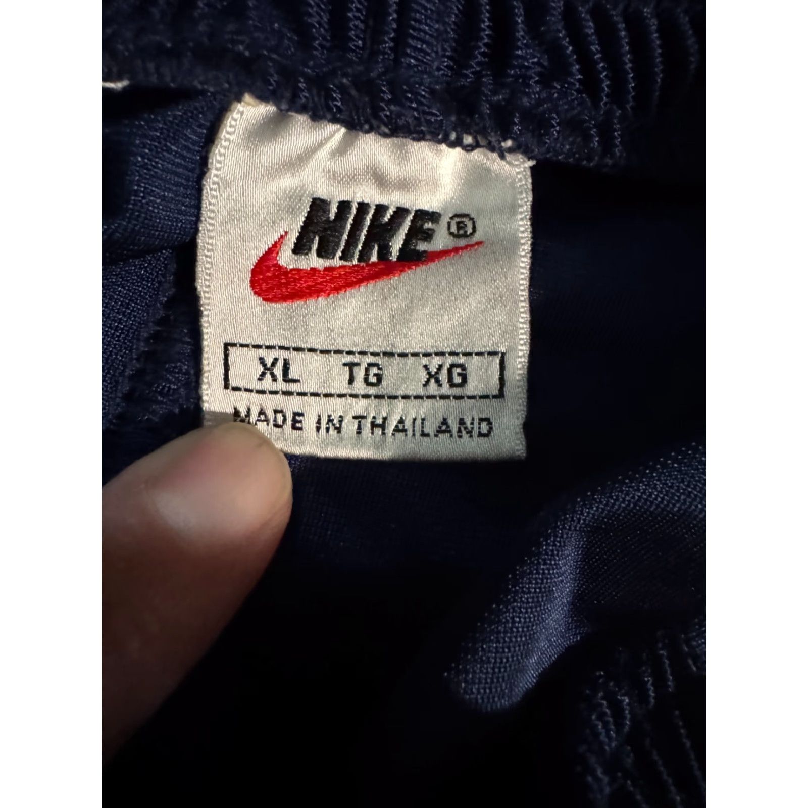 Nike VINTAGE Nike Track Pants Unisex Adults XL Navy Blue White Stripe 90s Break Away Elastic Waist Regular Size US 36 / EU 52 - 5 Thumbnail