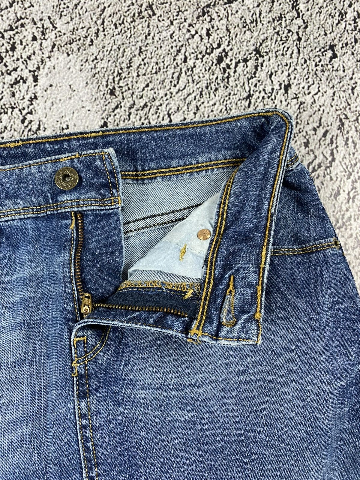 Levi's Vintage Y2K Levi’s faded denim mini skirt 00s juicy style XS Size 26" / US 2 / IT 38 - 2 Thumbnail