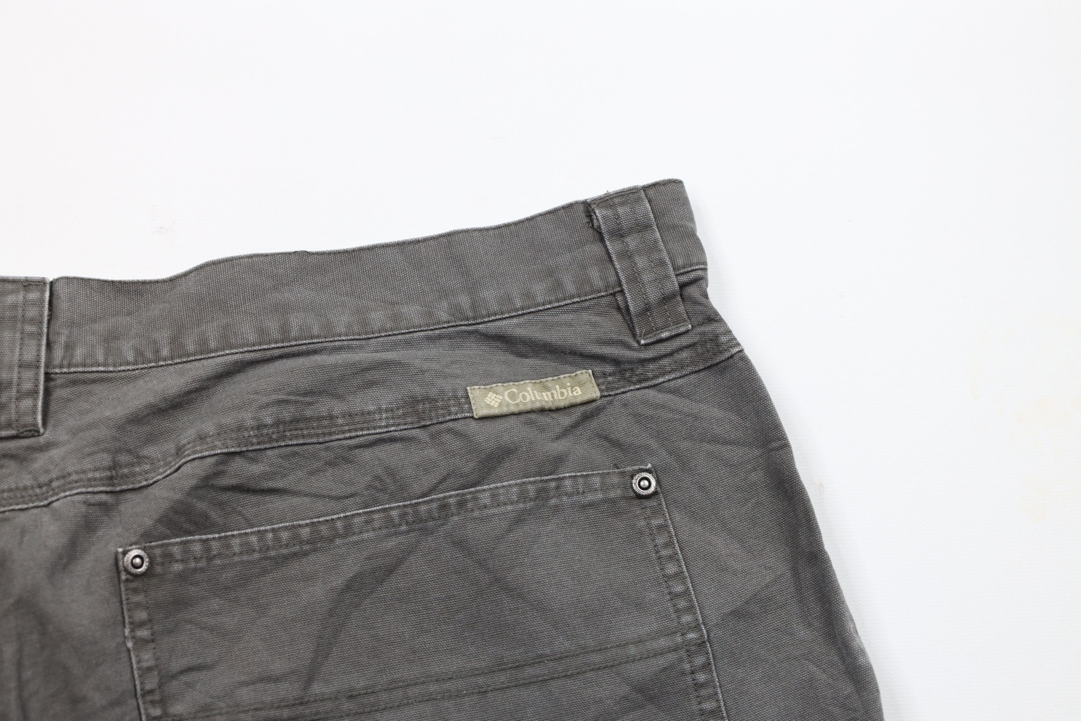 Columbia × Vintage Vintage Columbia Spell Relaxed Fit Canvas Cargo Shorts Gray Size US 42 / EU 58 - 9 Thumbnail