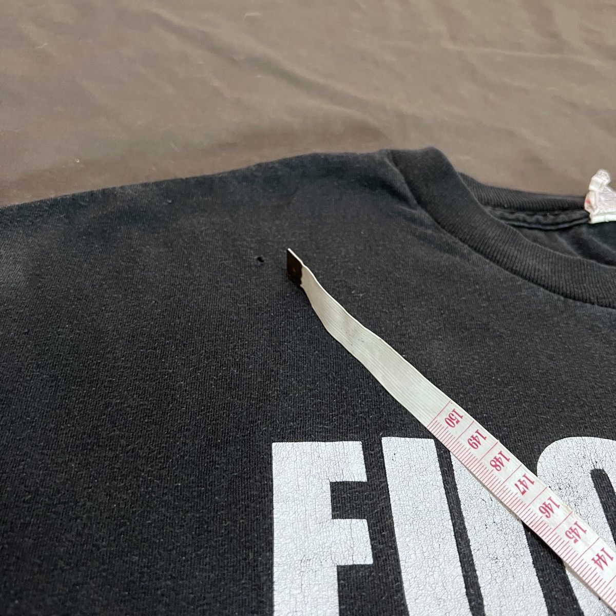 Vintage Vintage Y2K FUCKING BRILLIANT Charlie Sheen Tee Faded 2XL Size US XXL / EU 58 / 5 - 5 Thumbnail