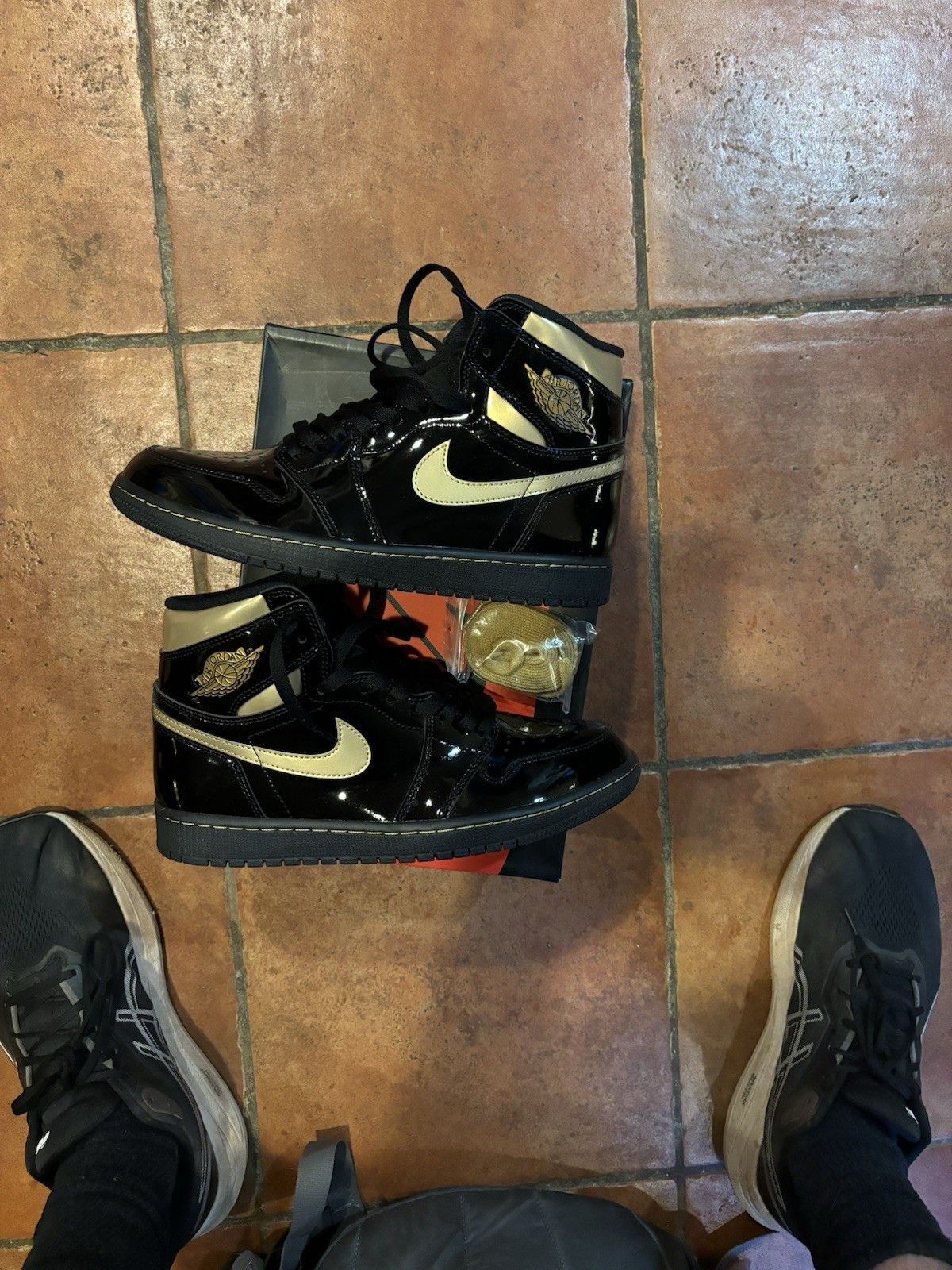 Jordan Brand Air Jordan 1 Black 2020 Size US 9 / EU 42 - 1 Thumbnail