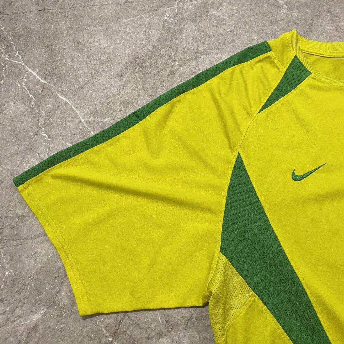 Nike VINTAGE NIKE BRAZIL TEE SOCCER JERSEY 00s Size US XL / EU 56 / 4 - 2 Thumbnail