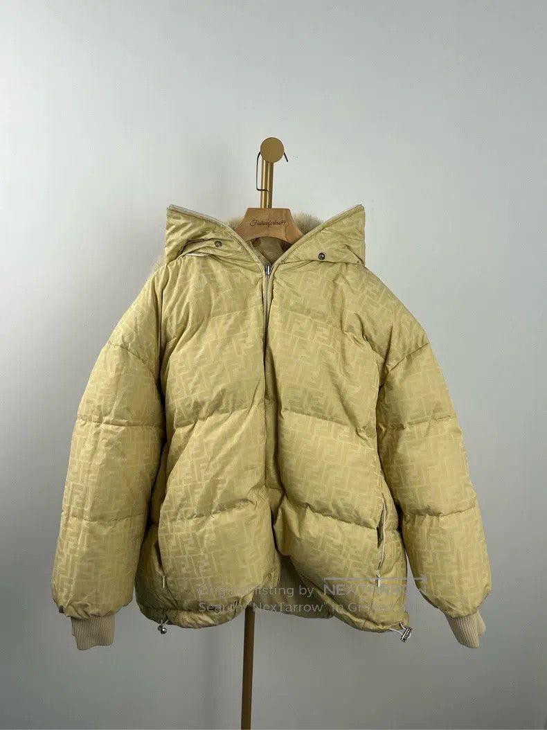 Fendi Fendi Fully printed logo hooded plush long sleeve down jac Size M / US 6-8 / IT 42-44 - 1 Thumbnail