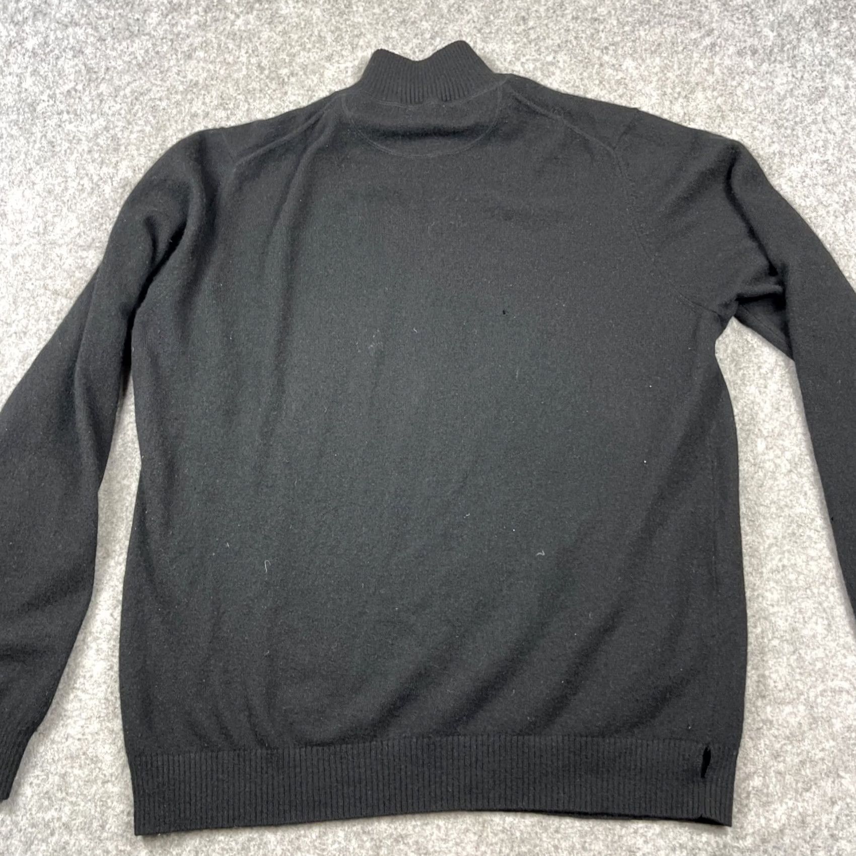 Neiman Marcus Neiman Marcus Mens Black Cashmere Mock Neck 1/4 Zip Sweater Size Large Regular Knit Pullover Long Sleeve Zipper Casual Classic Designer Luxury Modern Size US L / EU 52-54 / 3 - 2 Thumbnail