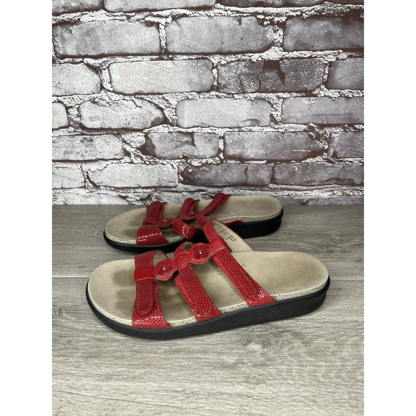 Other SAS Naples Red Leather Snakeskin Embossed 3 Strap Sandals Wo Size US 9.5 / IT 39.5 - 1 Thumbnail