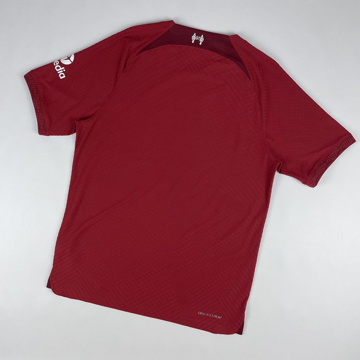 Nike Nike Liverpool FC 2022/23 Home Soccer Jersey Football Shirt Size US M / EU 48-50 / 2 - 12 Thumbnail
