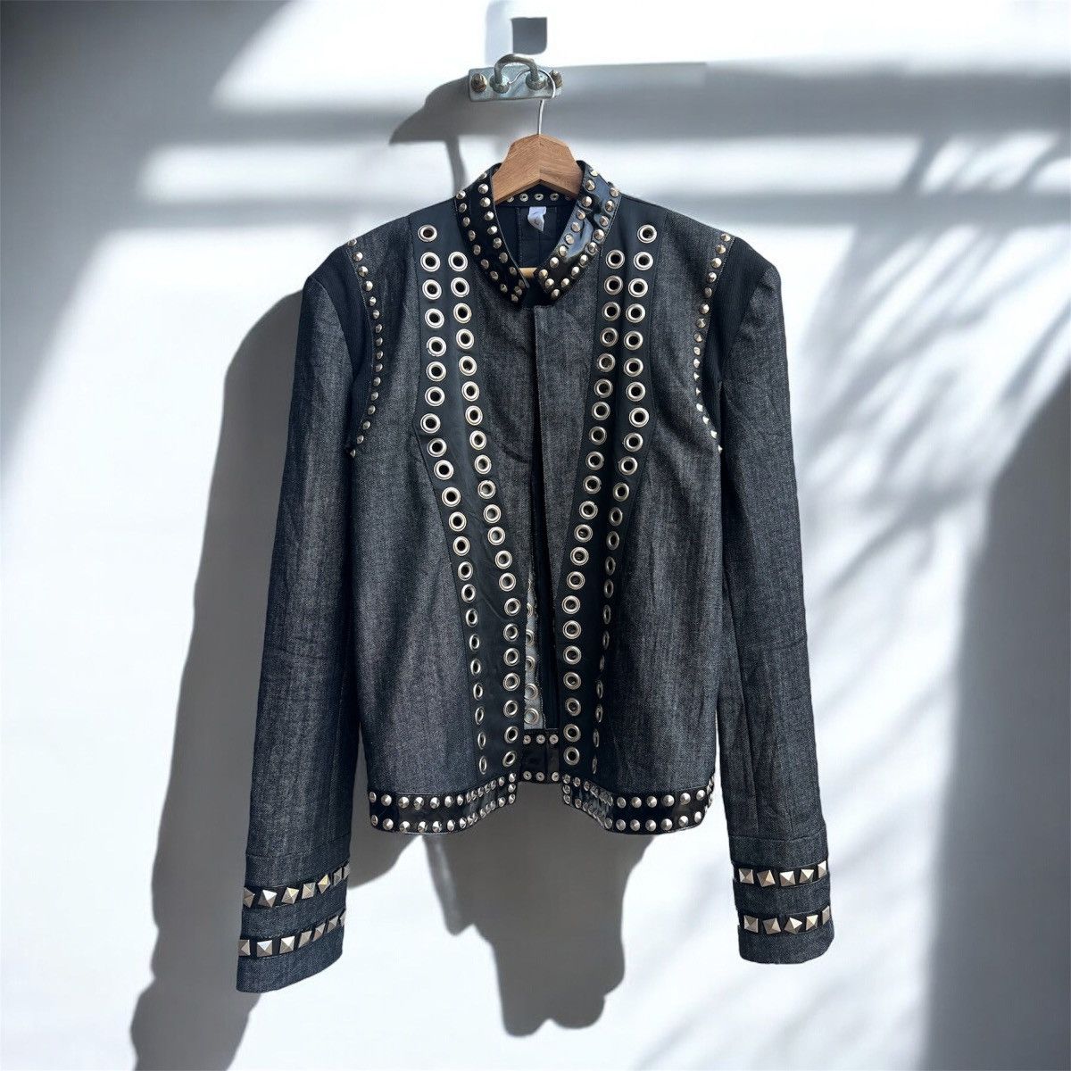 Vintage Vintage Tojo Denim Studded Custom Punk Beauty Beast Jacket Size US M / EU 48-50 / 2 - 1 Thumbnail