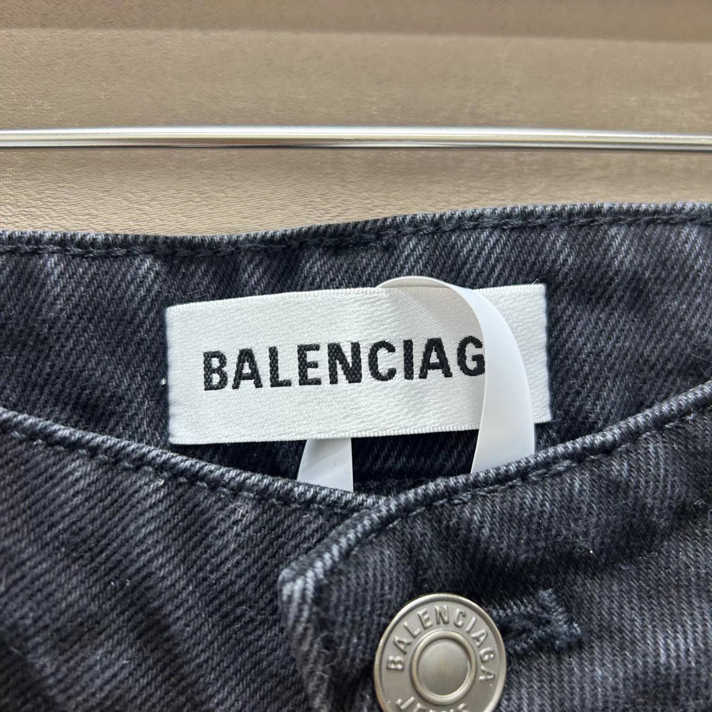 Balenciaga Balenciaga 99 New Washed Denim Leather Logo Tag Skirt 38 Size 26" / US 2 / IT 38 - 4 Thumbnail
