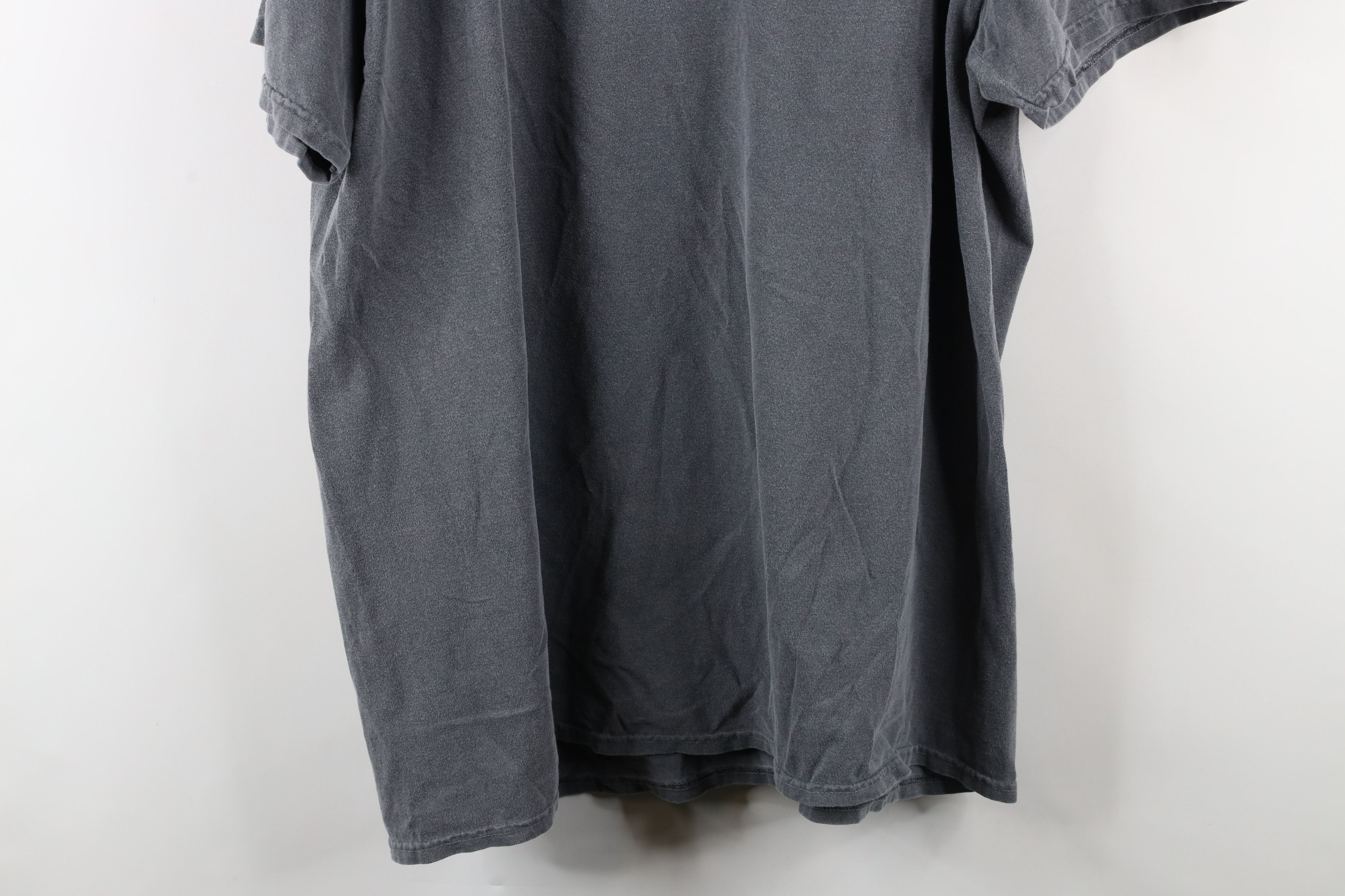 Vintage Vintage 90s He Who Dies With The Most Tools Wins T-Shirt Size US XXL / EU 58 / 5 - 10 Thumbnail