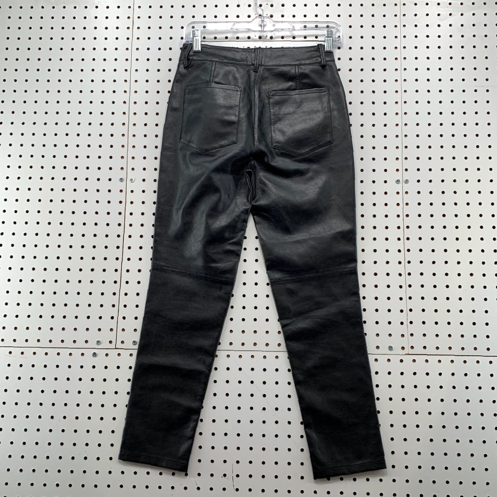 Free People We The Free People Faux Leather Pants Women 24 Black Regular 27x26 Rockabilly Pants Women 24 Black Regular 27x26 Rockabilly Size 42" / US 20 - 6 Thumbnail