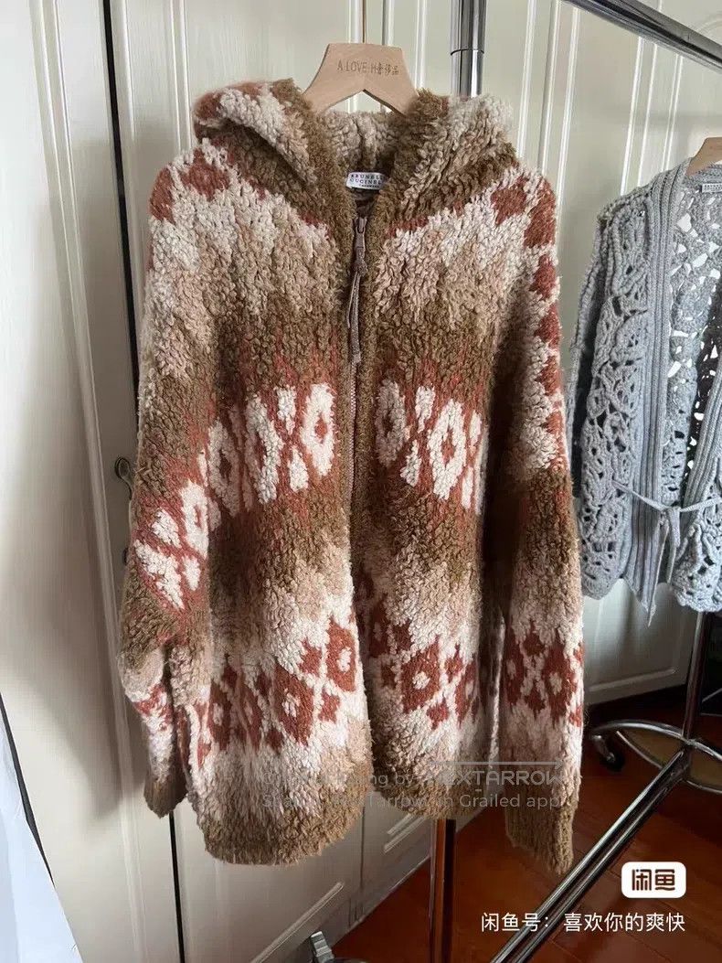 Brunello Cucinelli Brunello Cucinelli Cashmere sequin sweater jacket Size S / US 4 / IT 40 - 1 Thumbnail