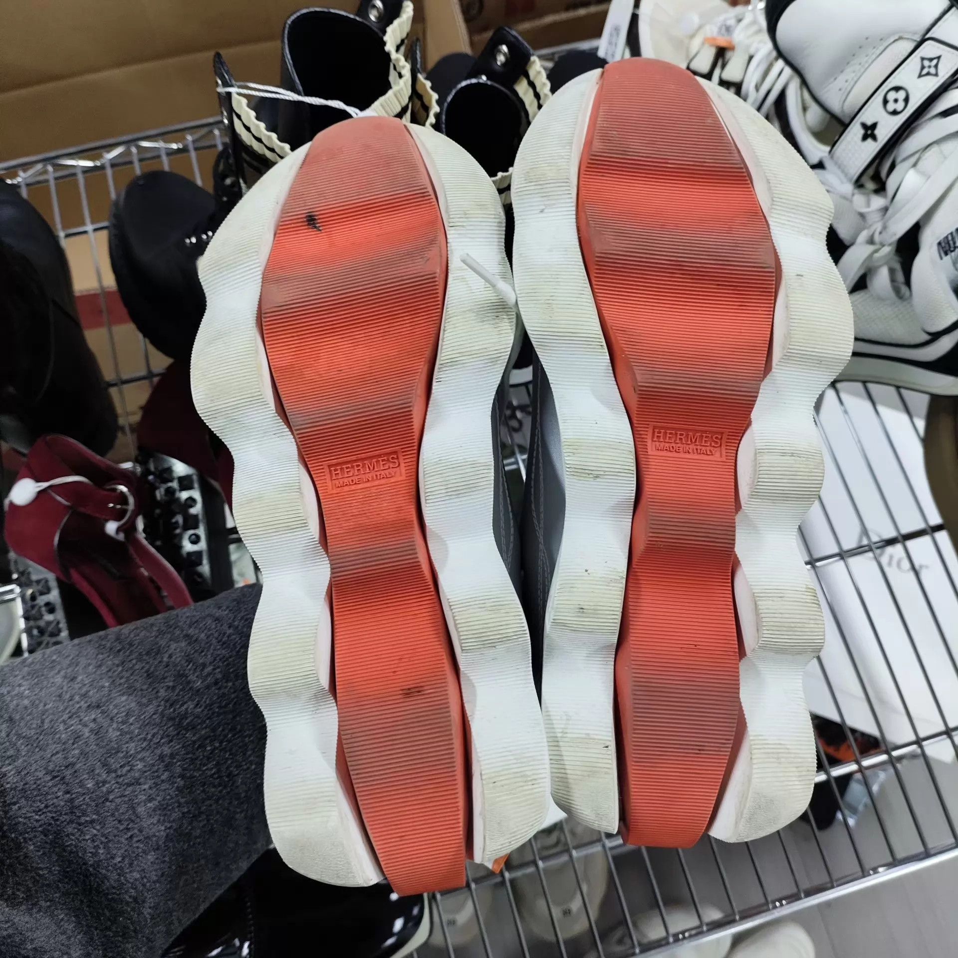 Hermes Hermès sneakers 37.5 EU white orange colorblock Size US 7 / IT 37 - 2 Thumbnail