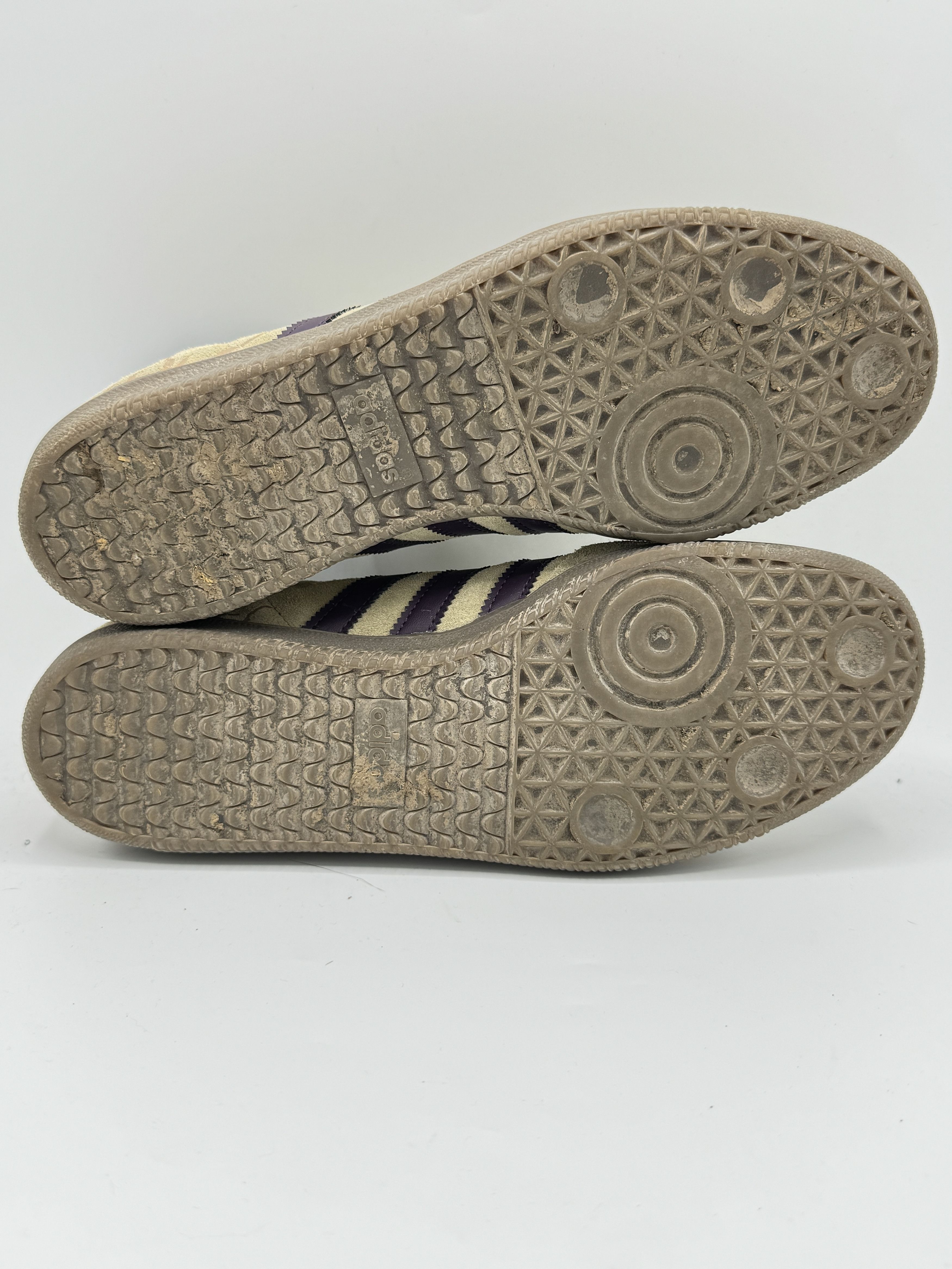 adidas gazelle silver green womens adidas Samba Indoor Shoes, Black/White/Red / 11 main image 1