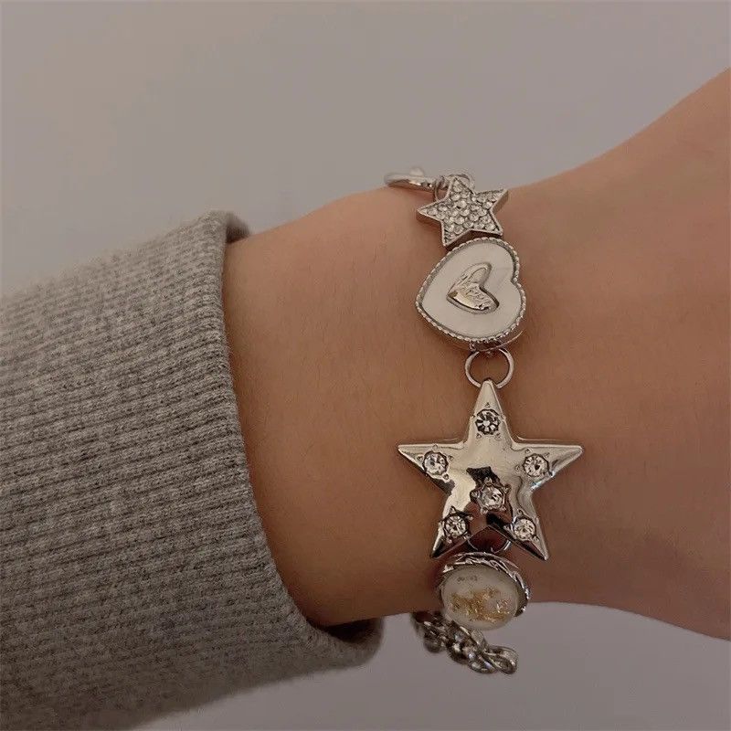 Designer × Jewelry × Vintage Aesthetic Heart Star Chain Bracelet Size ONE SIZE - 3 Thumbnail
