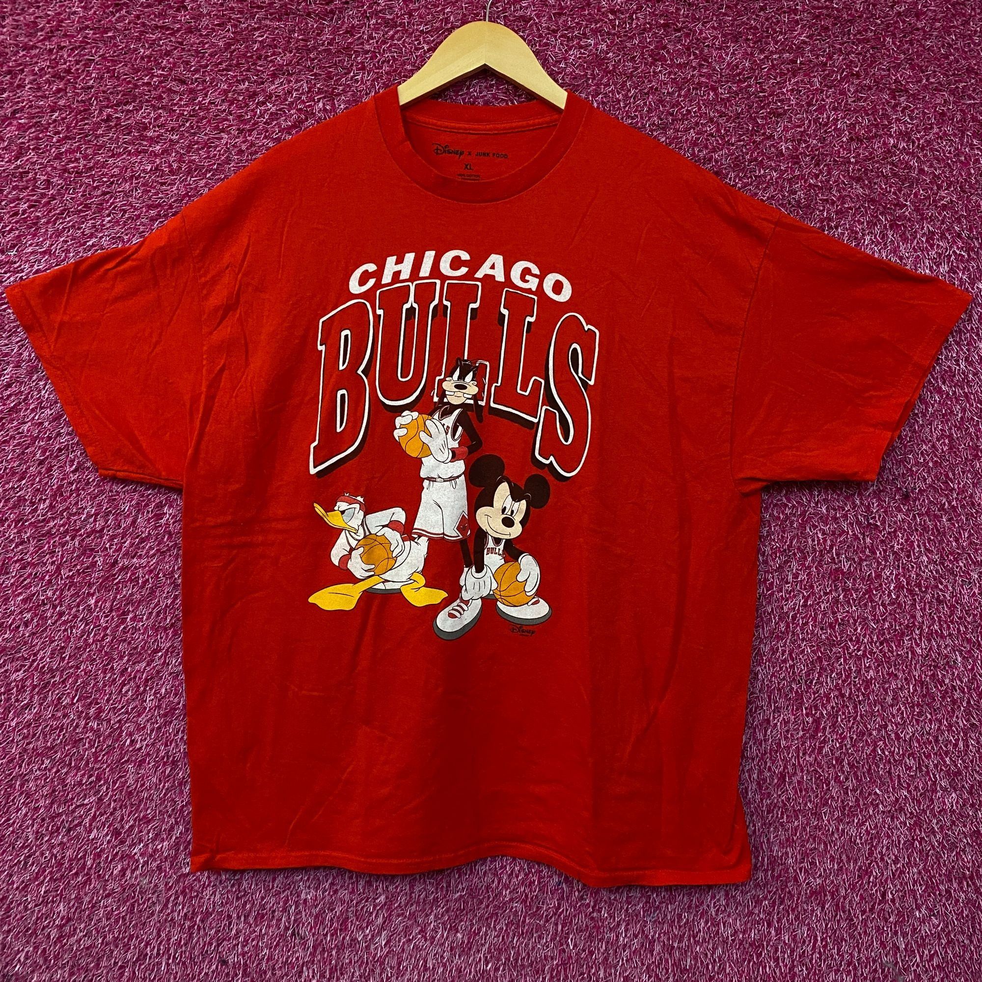 Junk Food Junk Food Chicago Bulls x Disney Mickey Squad Graphic T-Shir Size US XL / EU 56 / 4 - 1 Thumbnail